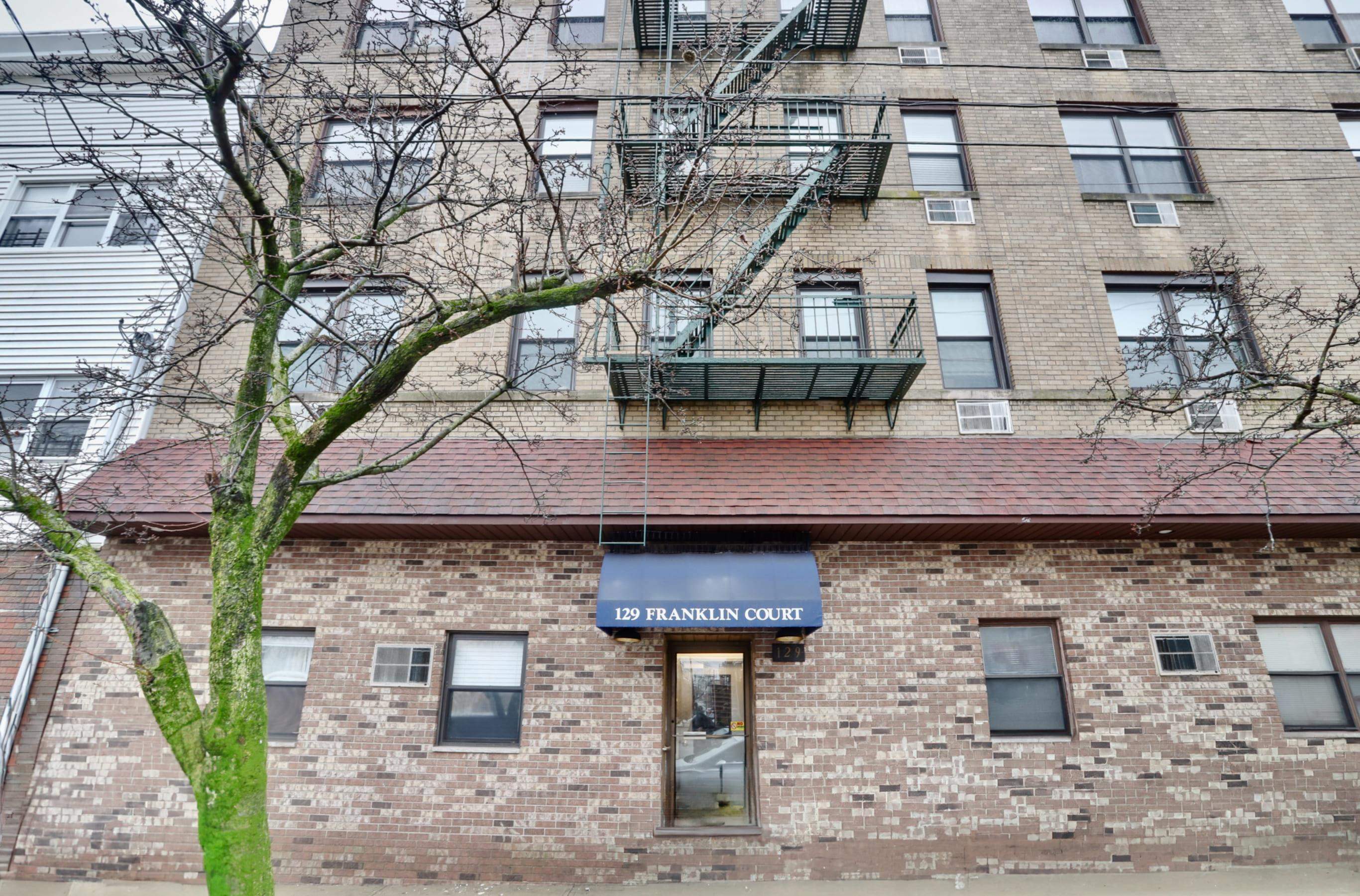129 FRANKLIN ST Unit: B6 (206)