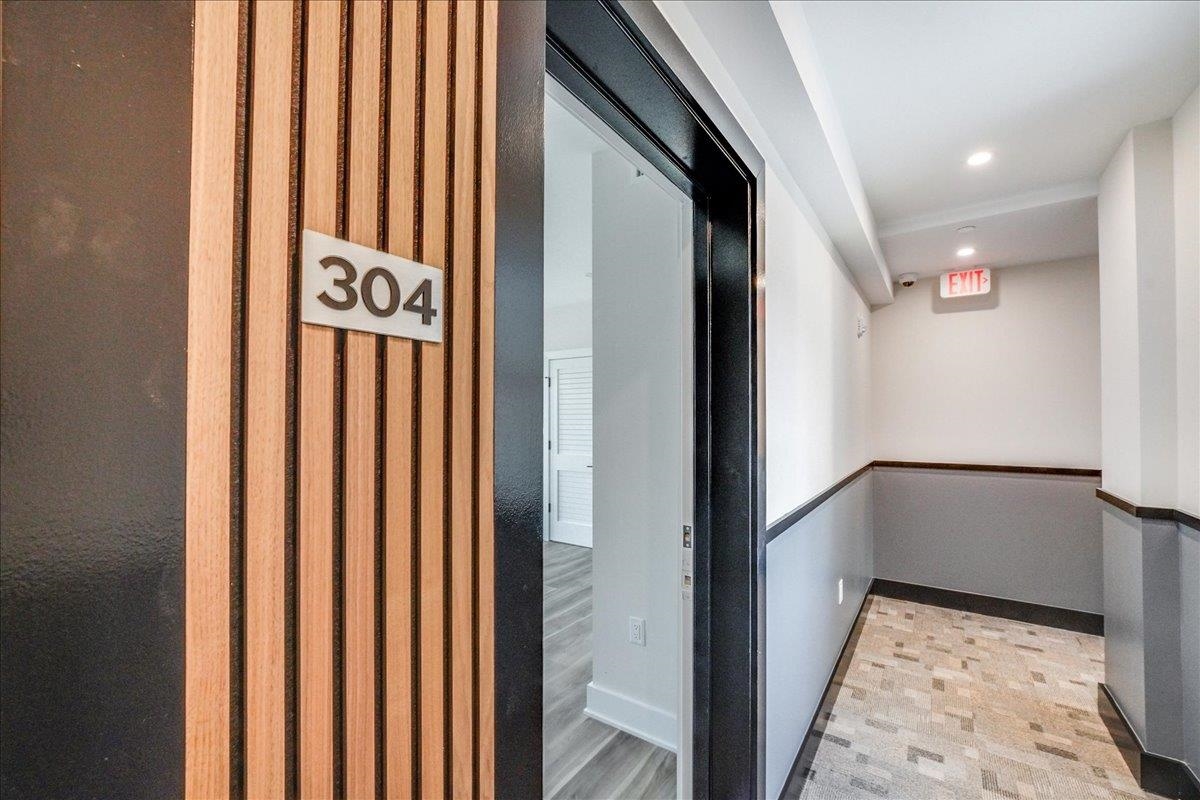 237 WASHINGTON ST Unit: 204