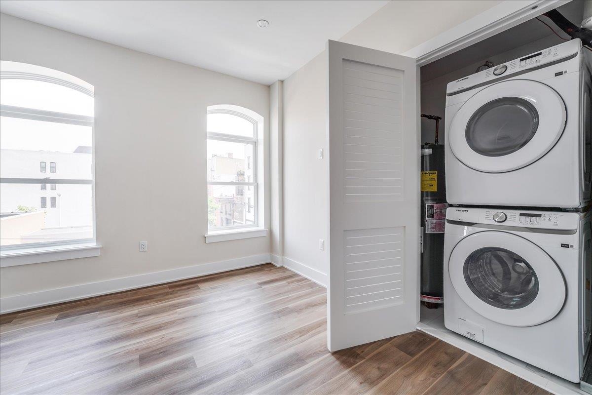 237 WASHINGTON ST Unit: 204