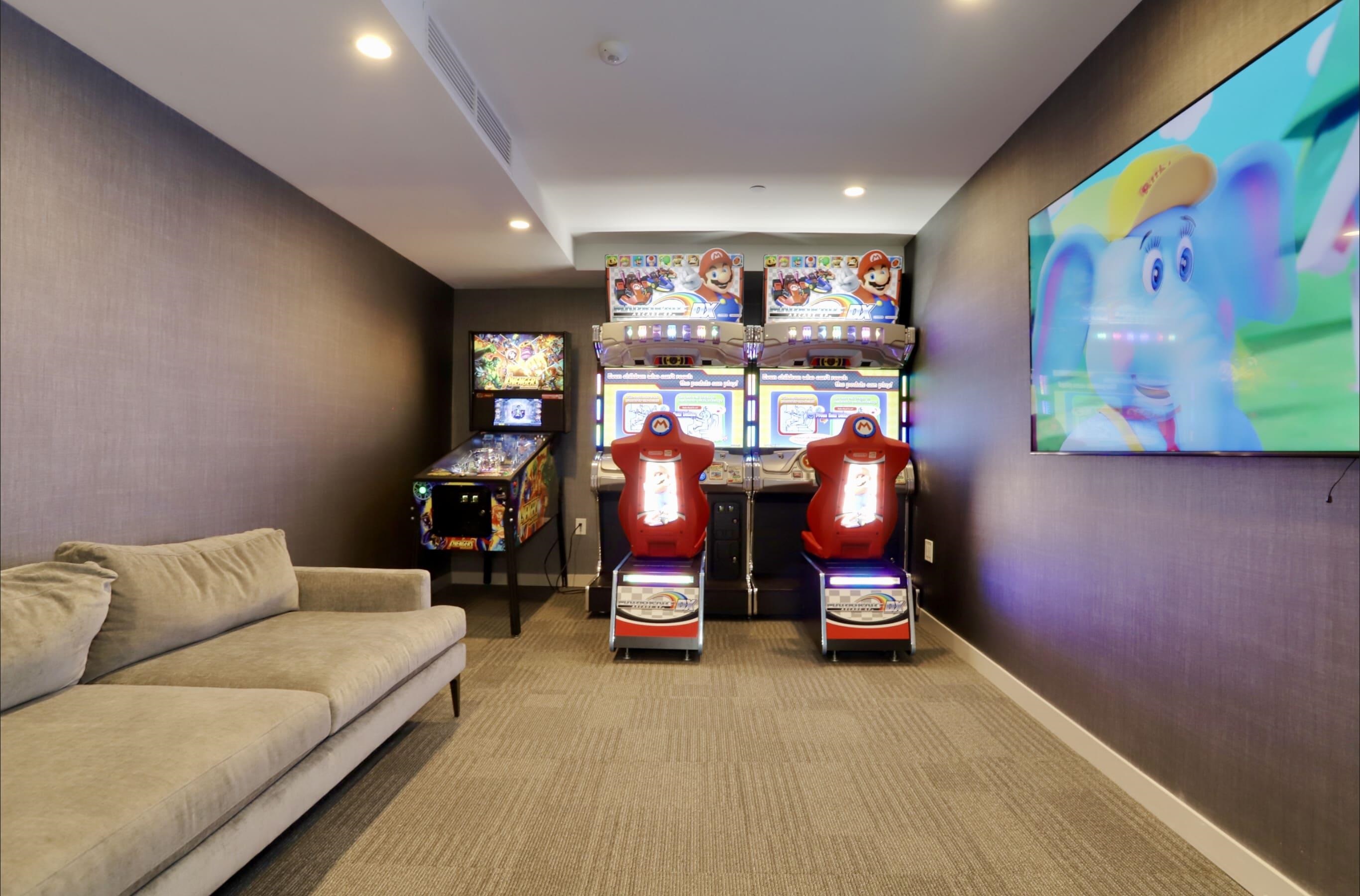 151 BAY ST Unit: 1006