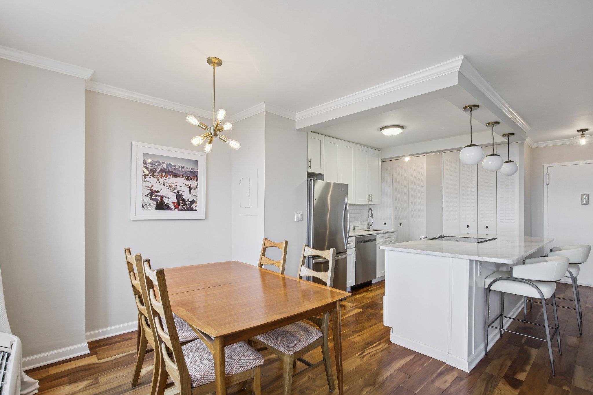 100 MANHATTAN AVE Unit: 1316