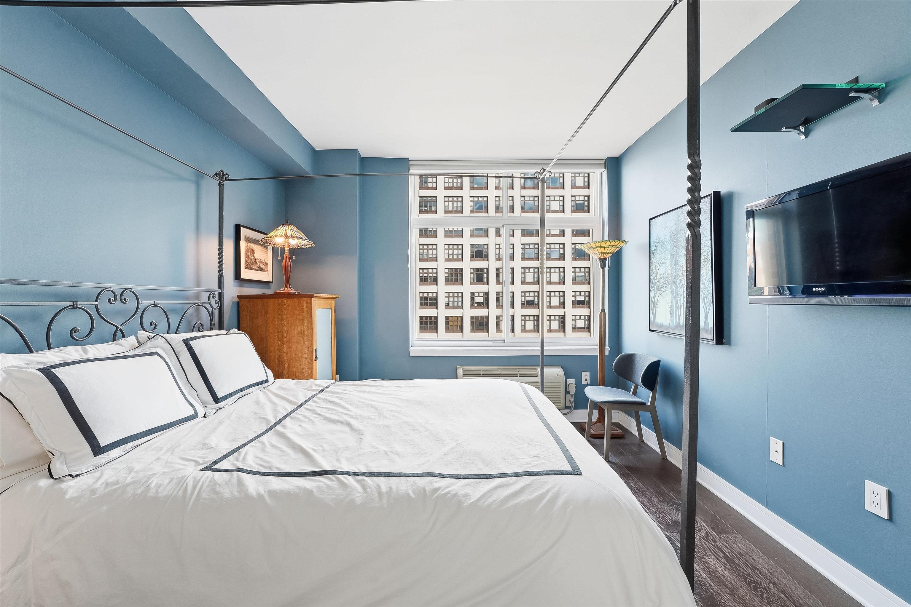 1450 WASHINGTON ST Unit: 805