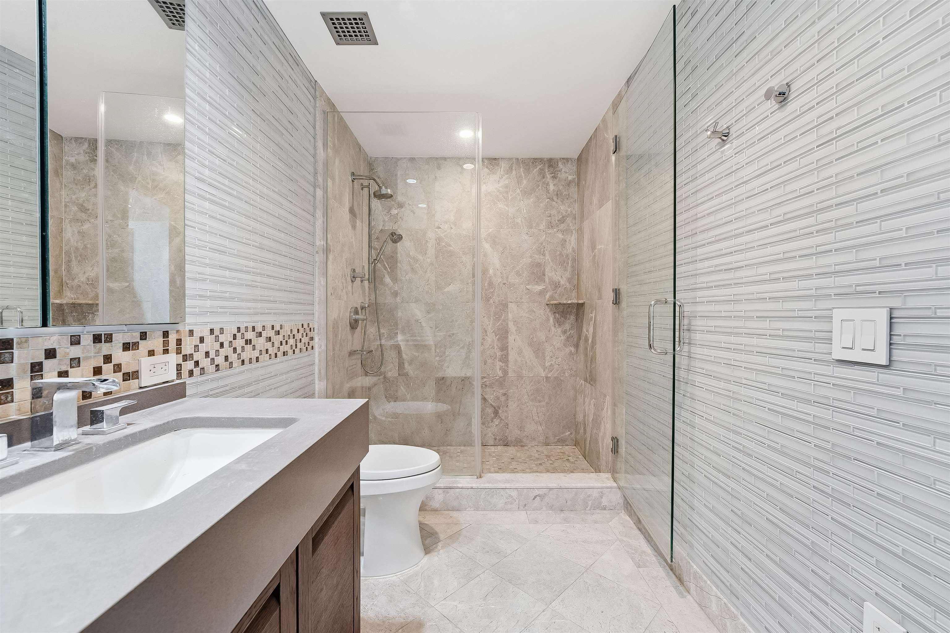 1000 AVENUE AT PORT IMPERIAL Unit: 703