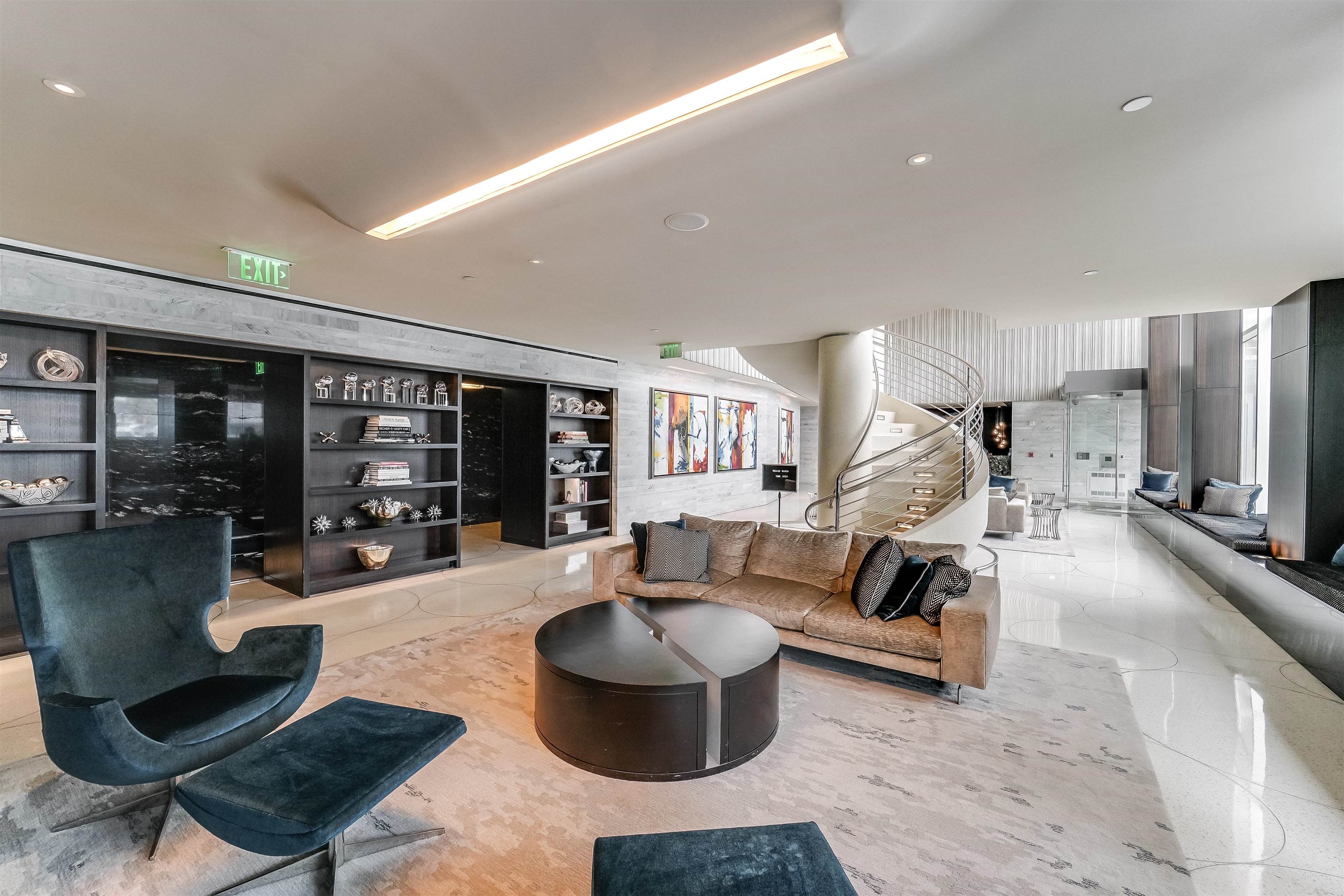 1000 AVENUE AT PORT IMPERIAL Unit: 703