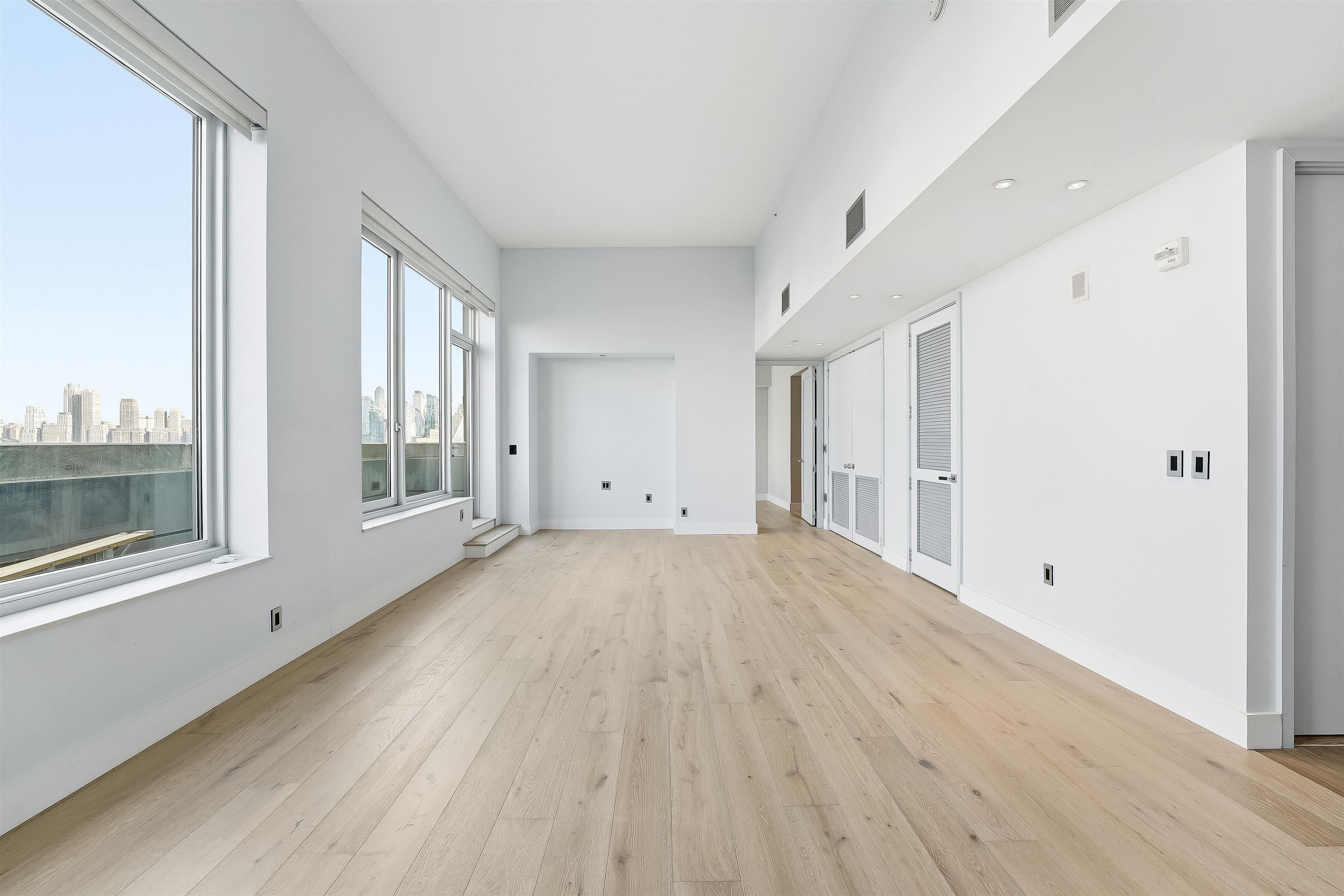 1000 AVENUE AT PORT IMPERIAL Unit: 703