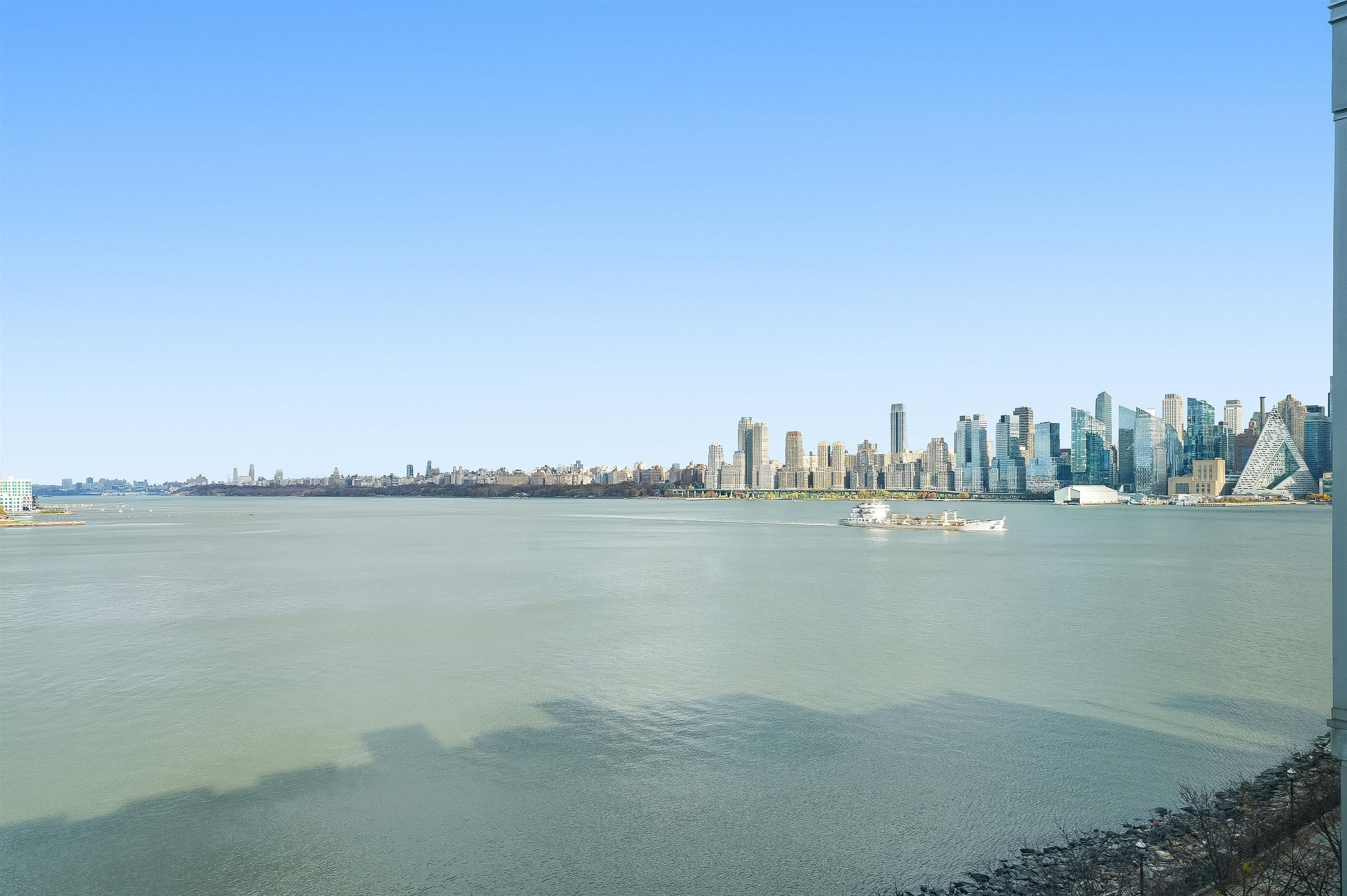 1000 AVENUE AT PORT IMPERIAL Unit: 703