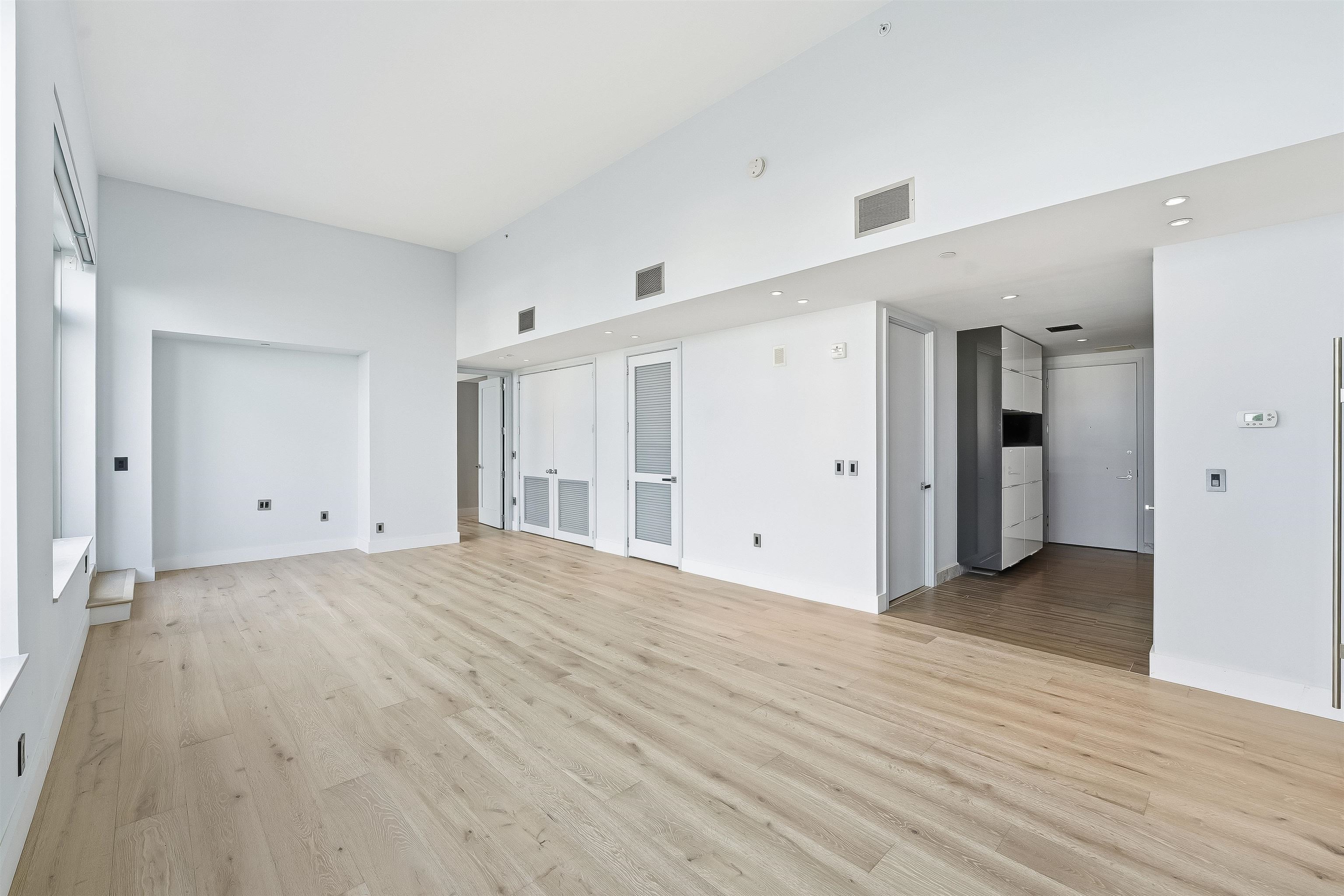 1000 AVENUE AT PORT IMPERIAL Unit: 703