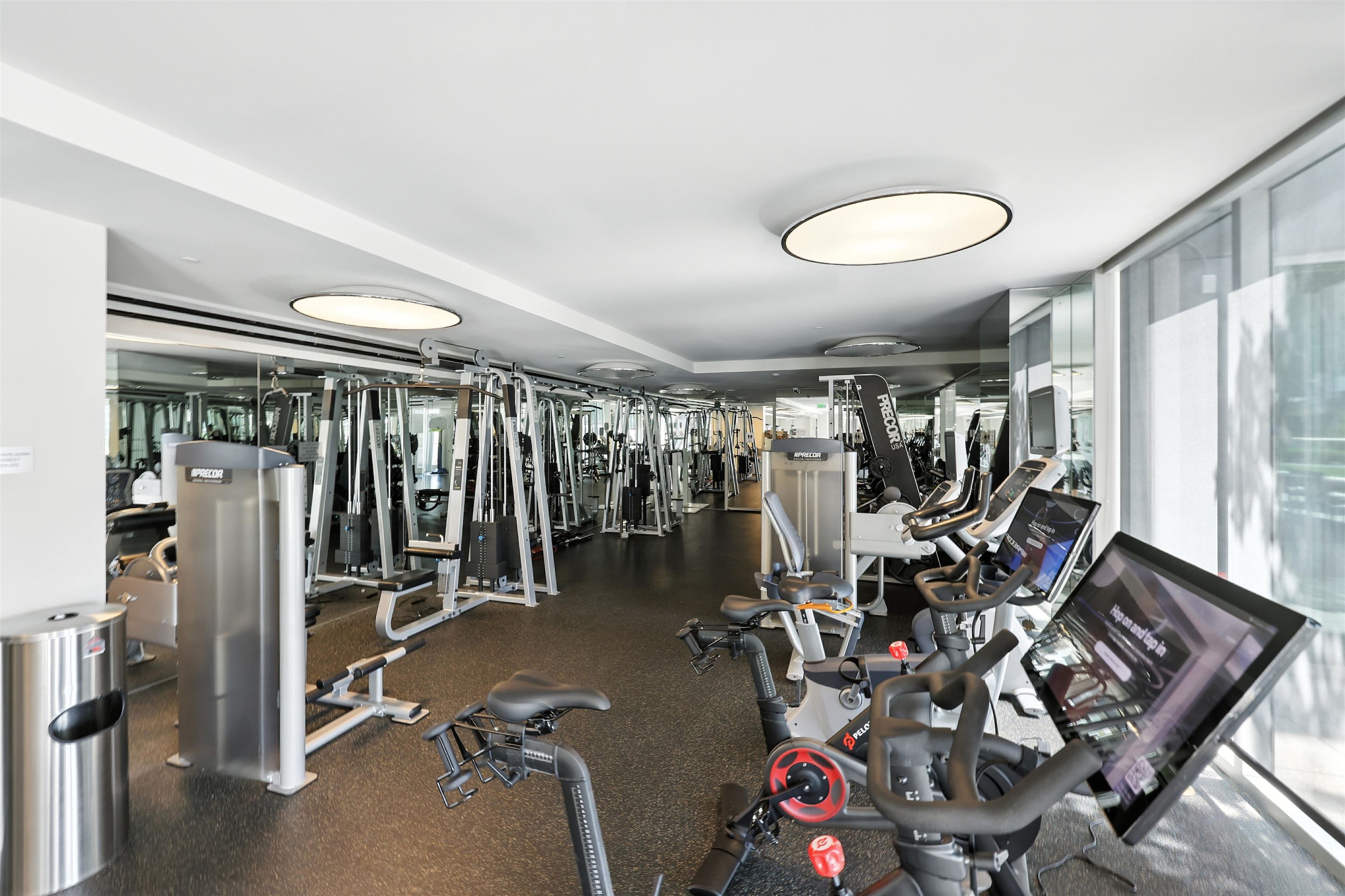 1000 AVENUE AT PORT IMPERIAL Unit: 703