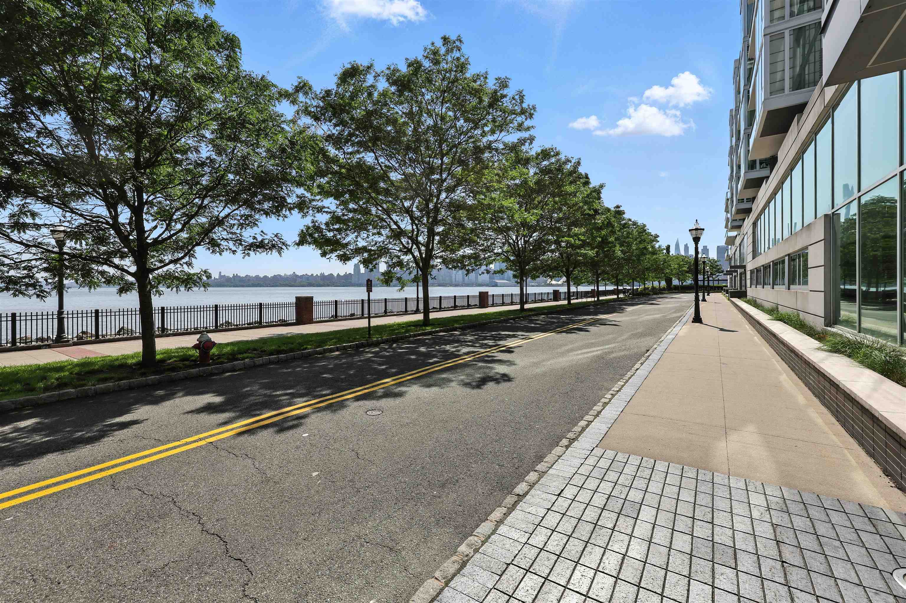 1000 AVENUE AT PORT IMPERIAL Unit: 703