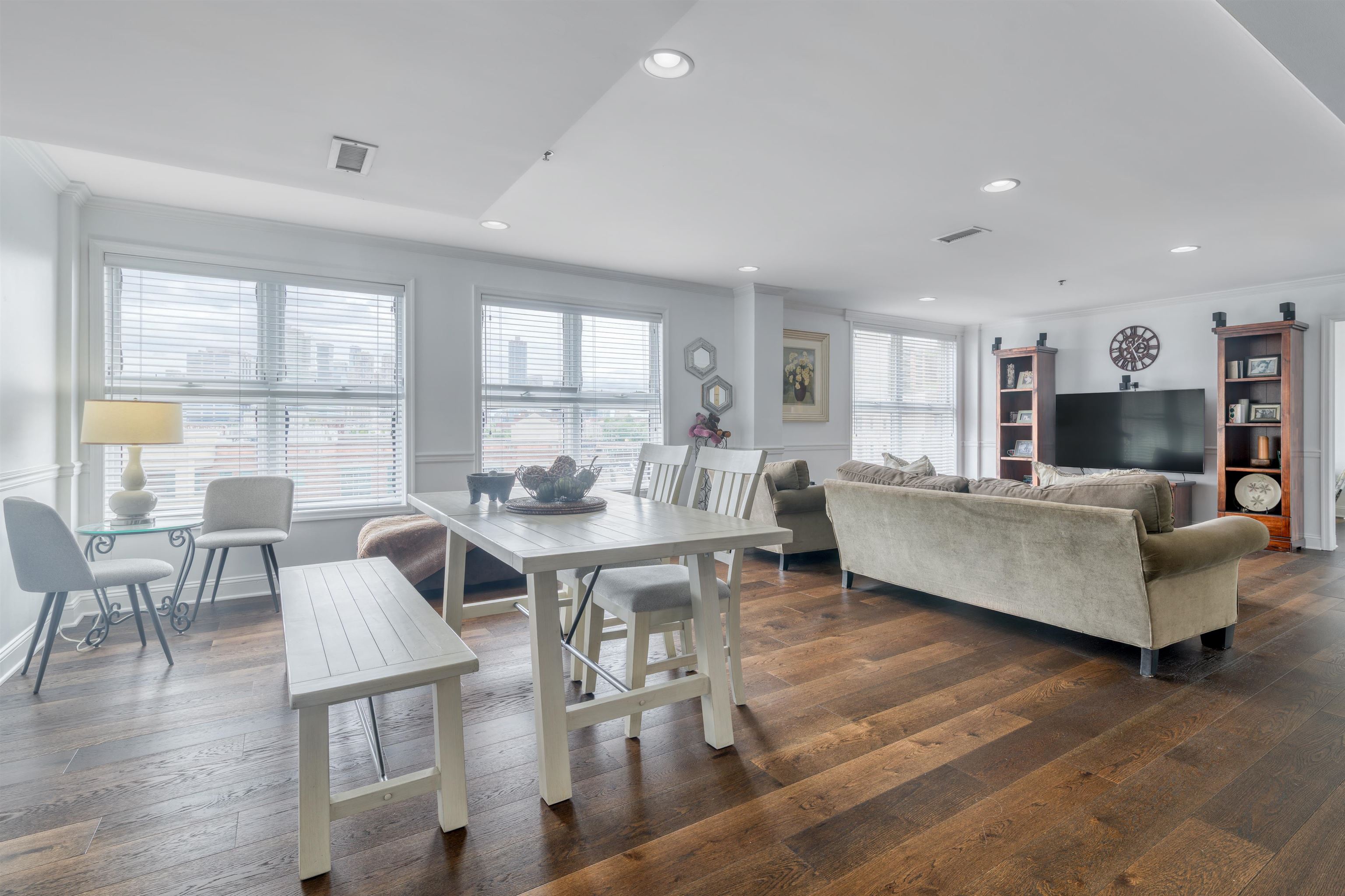 70 ADAMS ST Unit: 5M