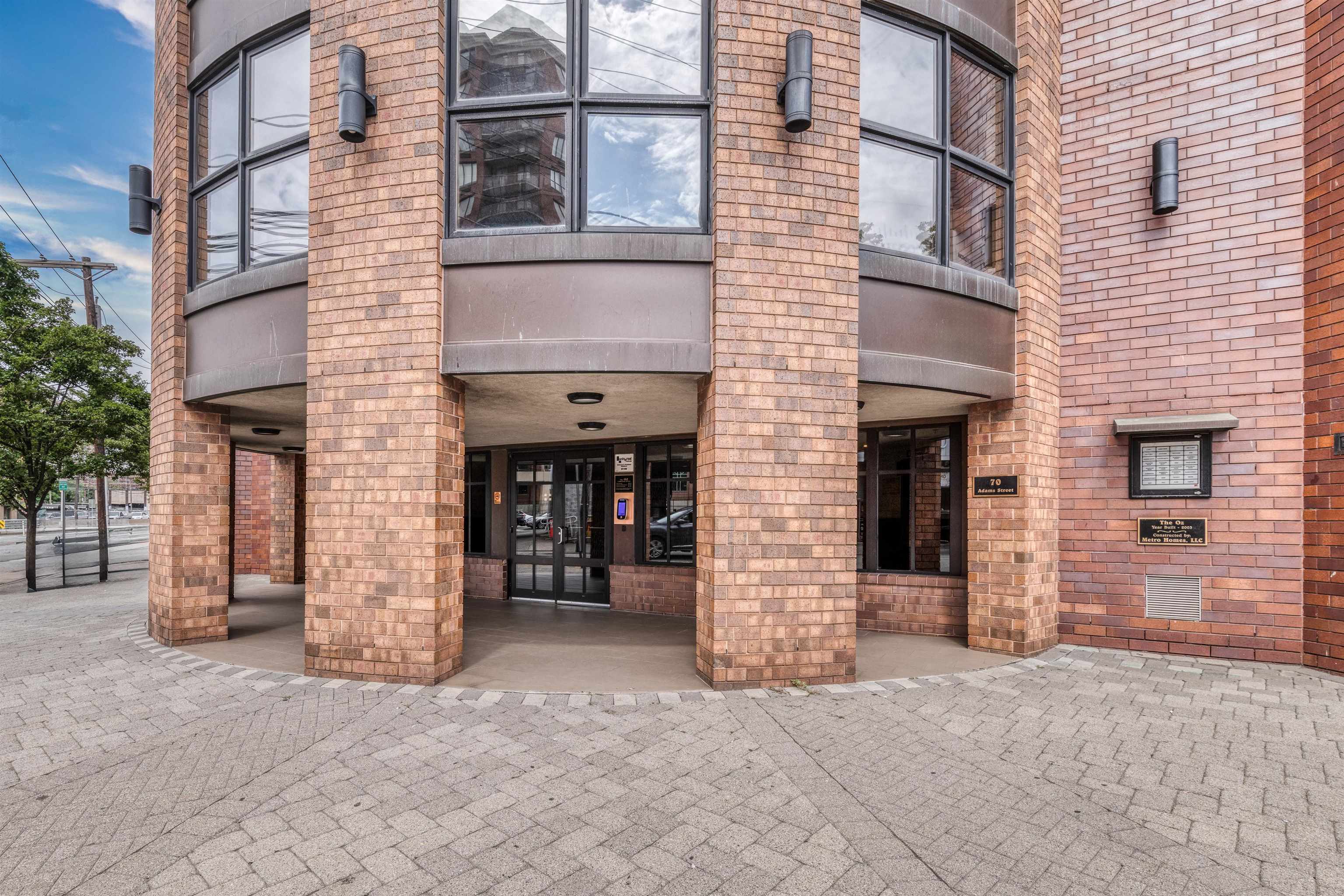 70 ADAMS ST Unit: 5M