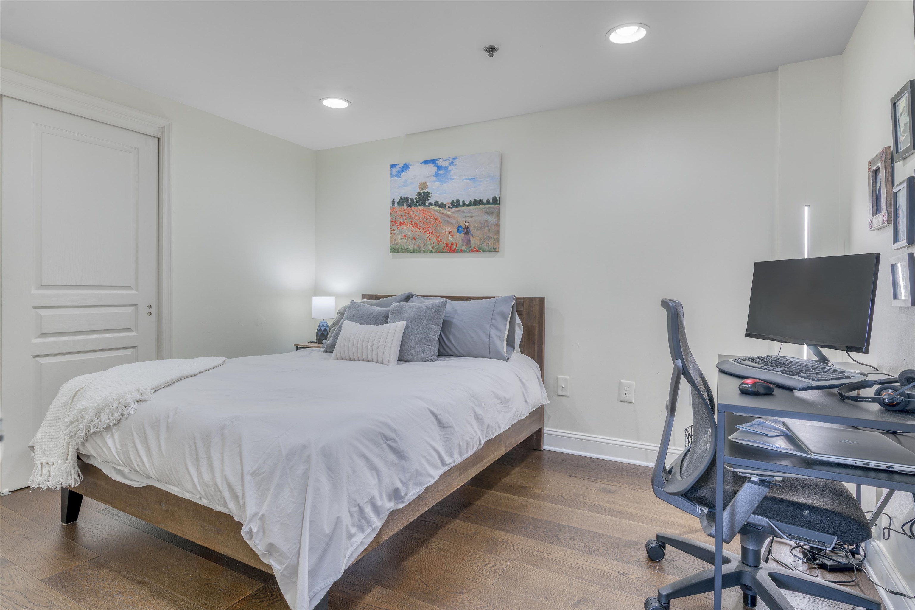 70 ADAMS ST Unit: 5M