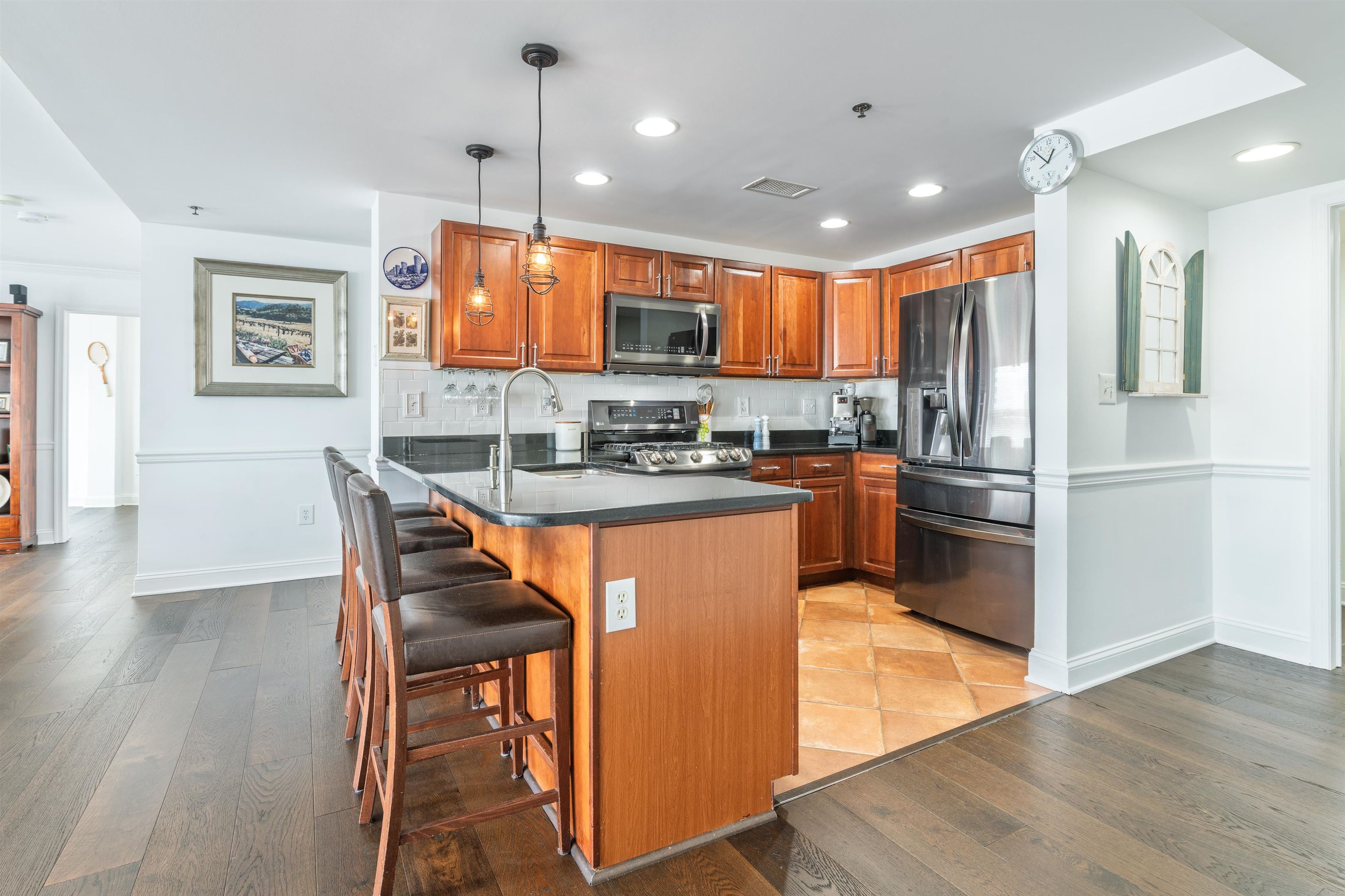 70 ADAMS ST Unit: 5M