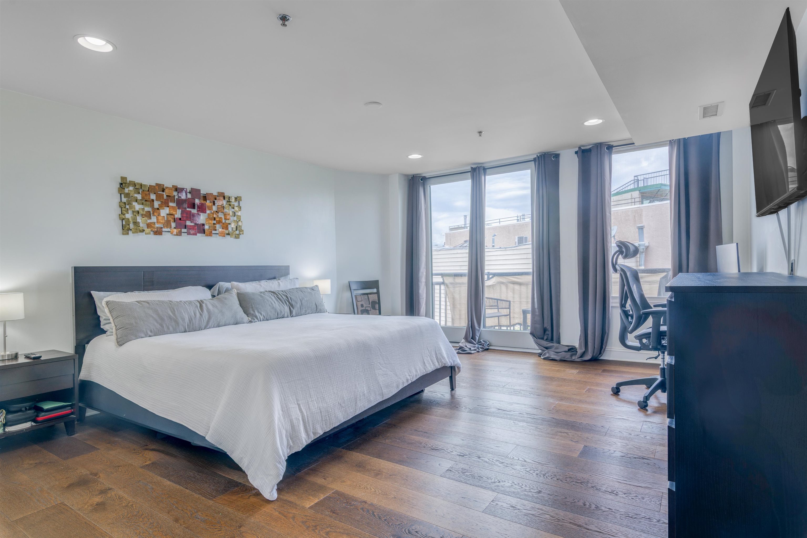 70 ADAMS ST Unit: 5M