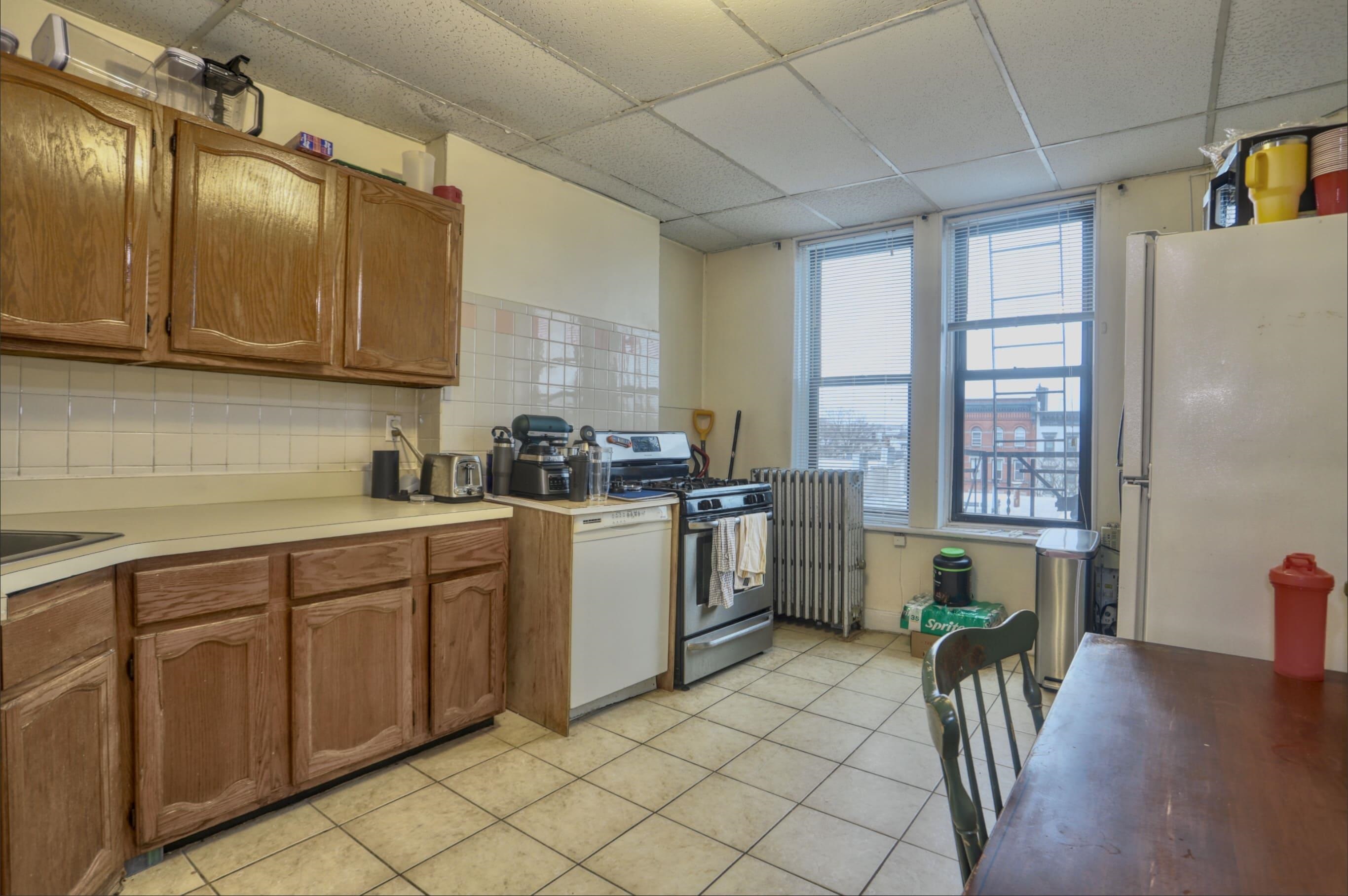 205 3RD ST Unit: 5