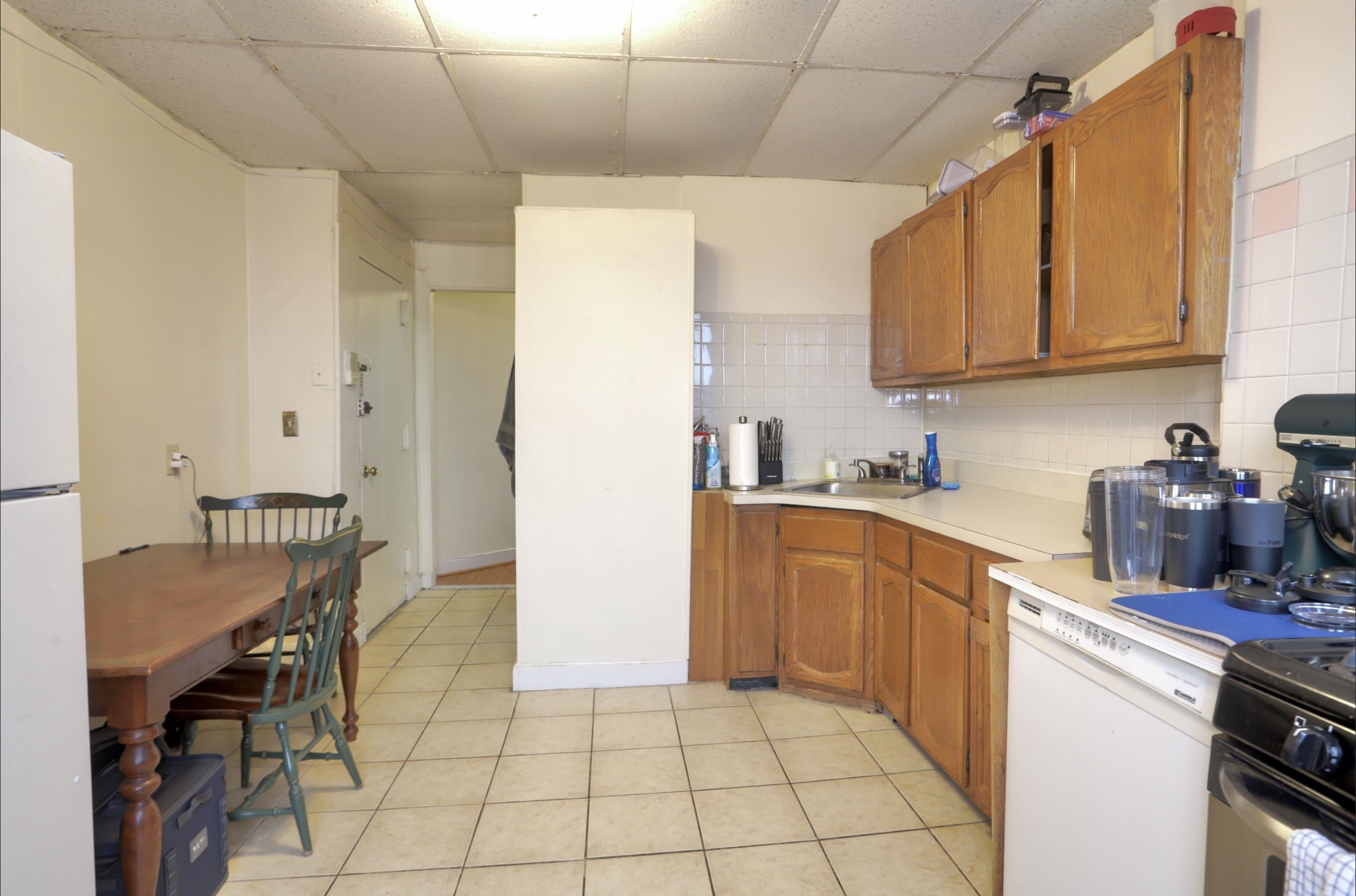 205 3RD ST Unit: 5