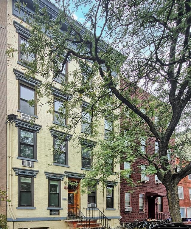 112 JEFFERSON ST Unit: 2S