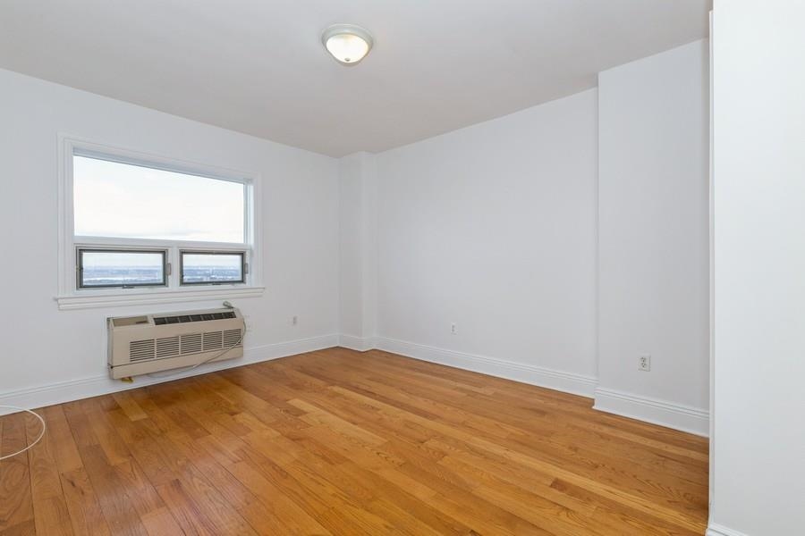 809-815 22ND ST Unit: 606