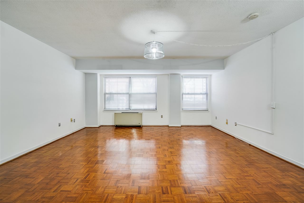 1 GREENE ST Unit: M-9