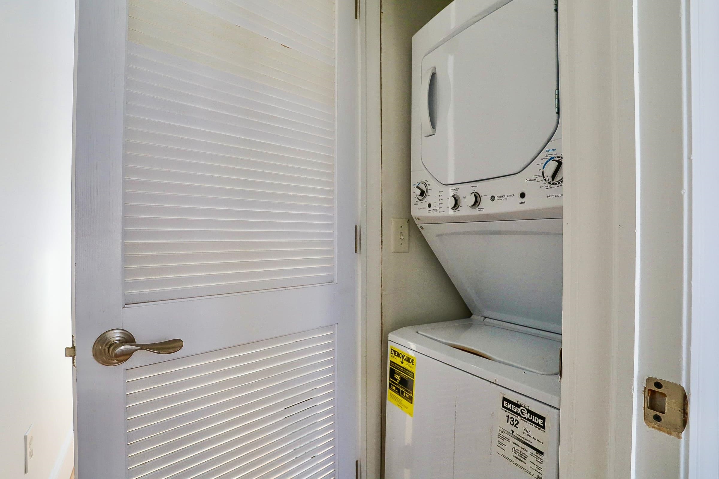 301 MADISON ST Unit: 4S