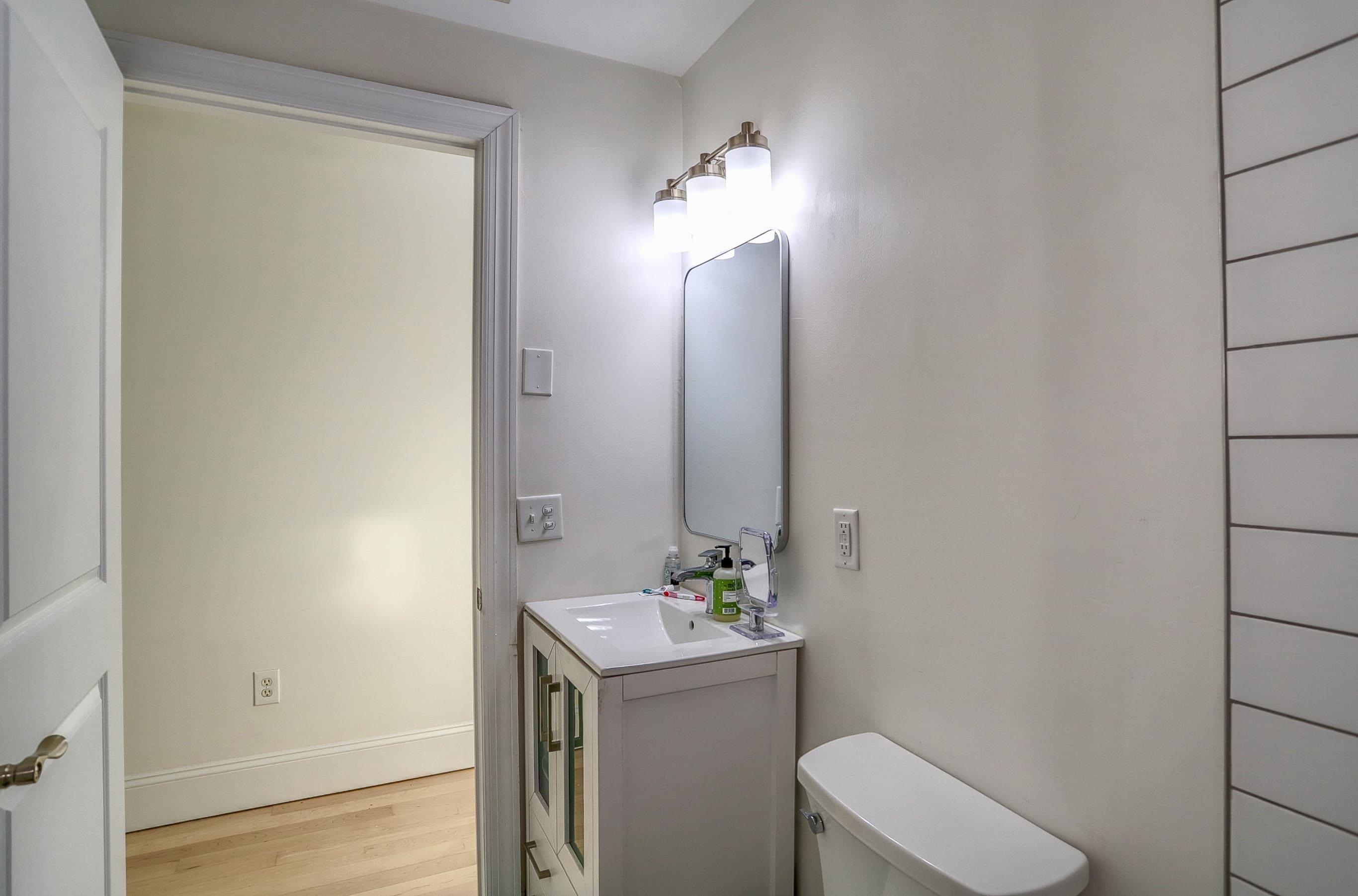 301 MADISON ST Unit: 4S