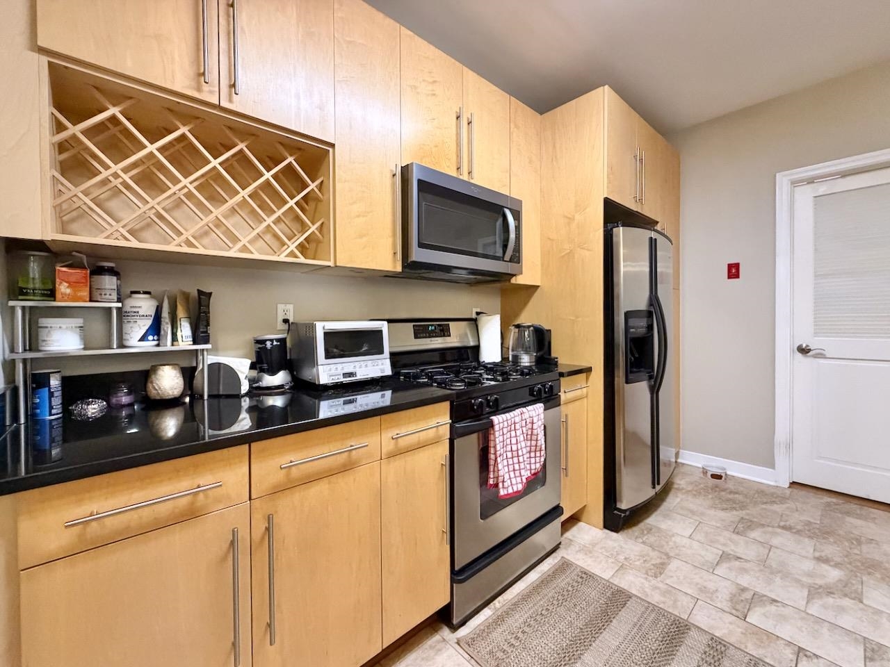 83 MONROE ST Unit: 2C