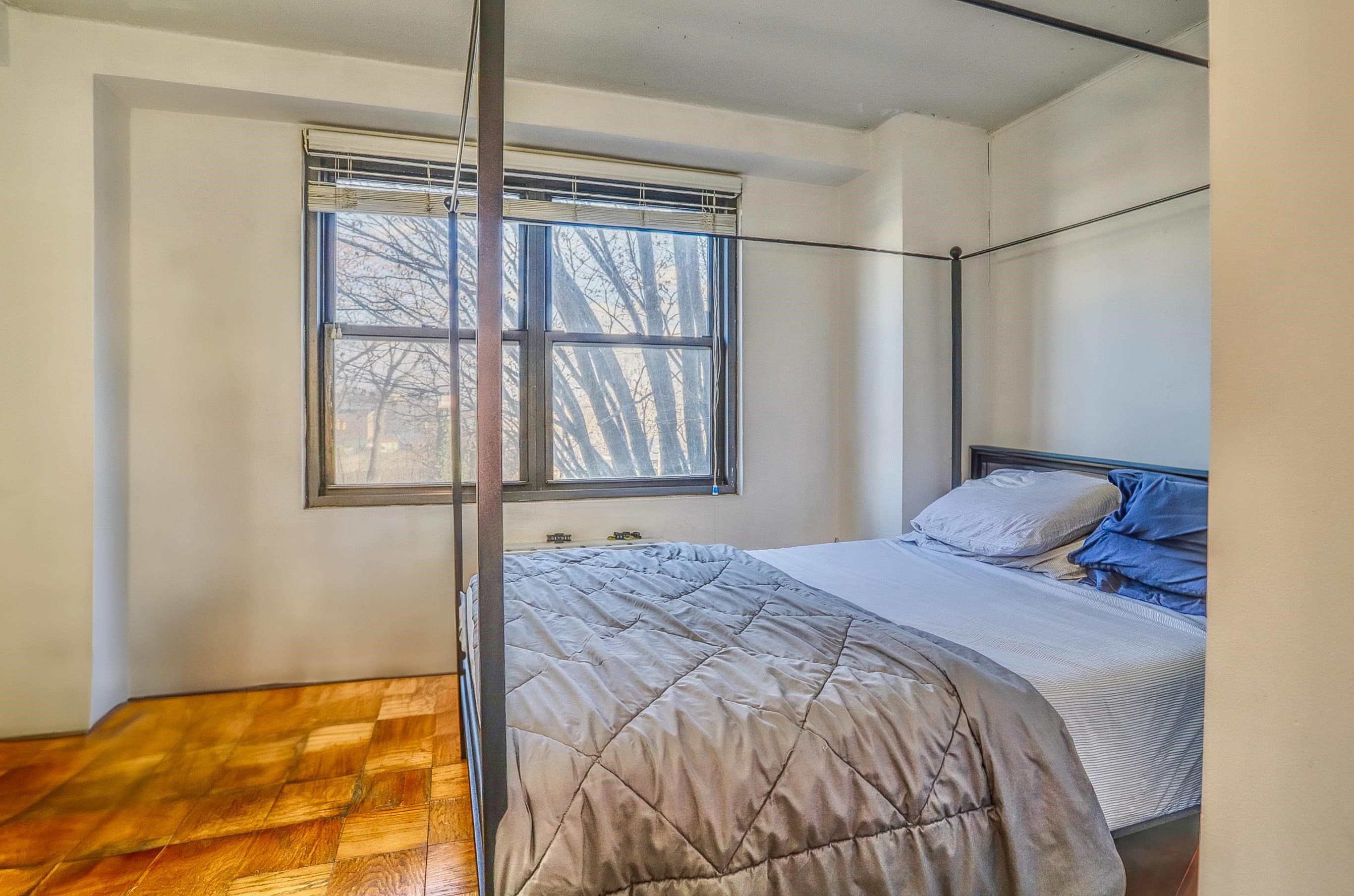 201 ST PAUL AVE Unit: 2A