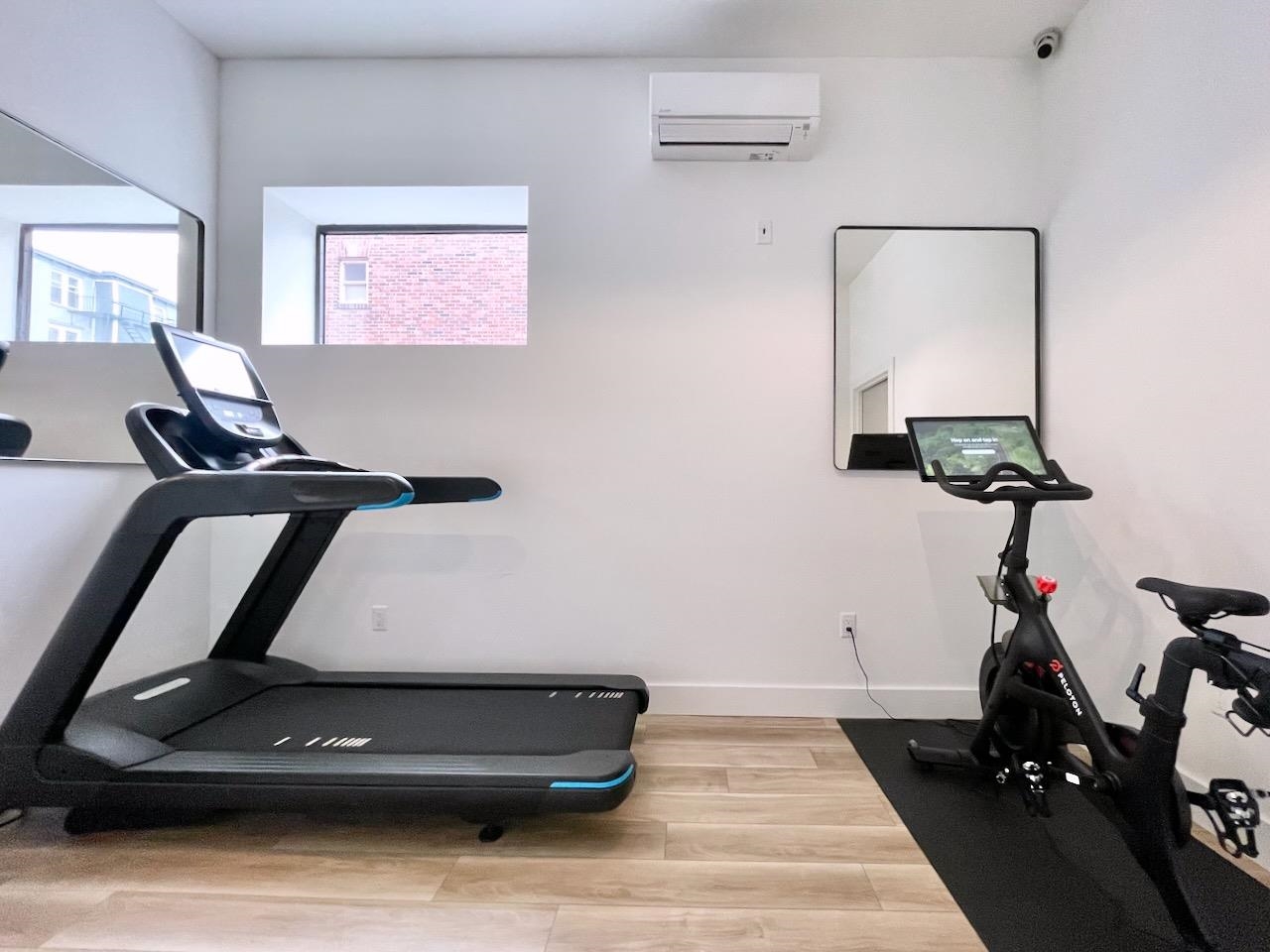 375 MONMOUTH ST Unit: 204