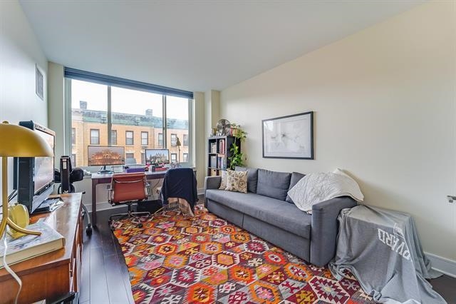 1100 MAXWELL LANE Unit: 529