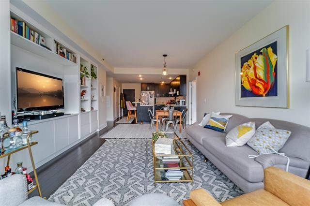 1100 MAXWELL LANE Unit: 529