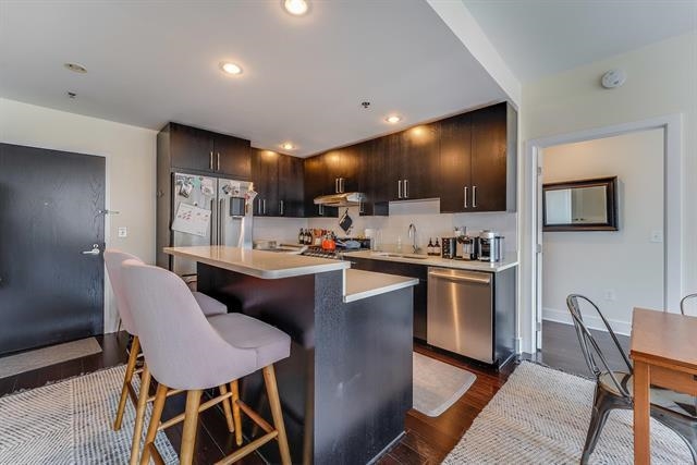 1100 MAXWELL LANE Unit: 529