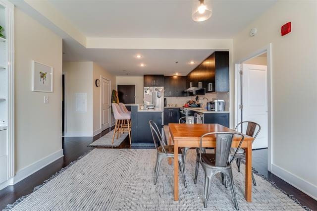 1100 MAXWELL LANE Unit: 529