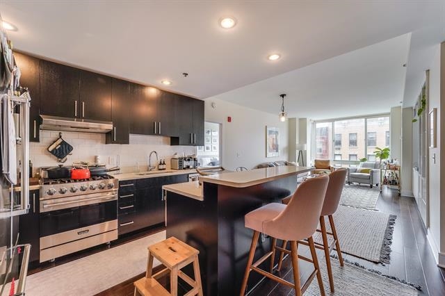 1100 MAXWELL LANE Unit: 529