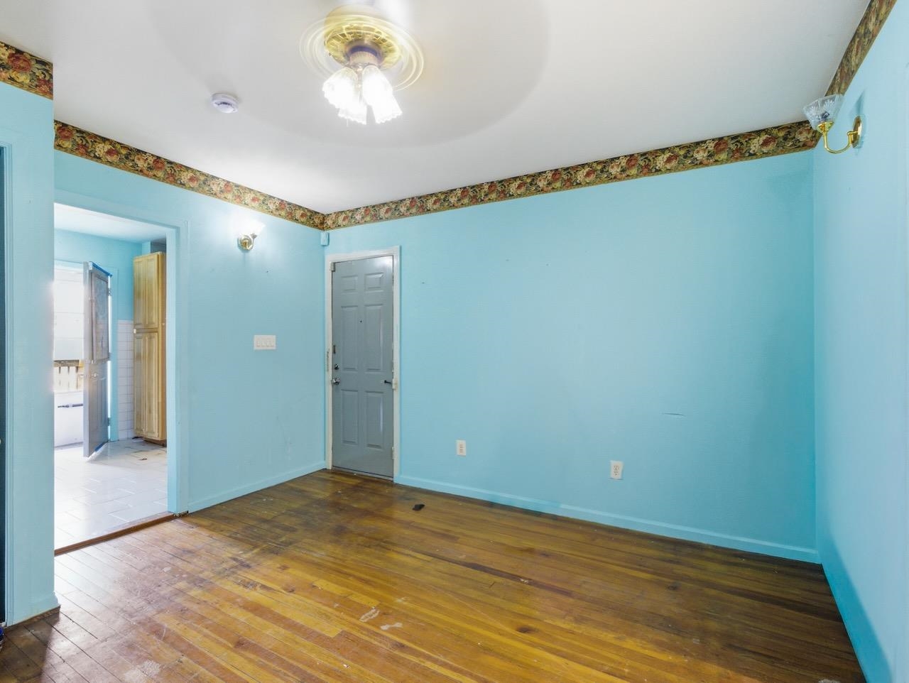 217 BRUNSWICK ST
