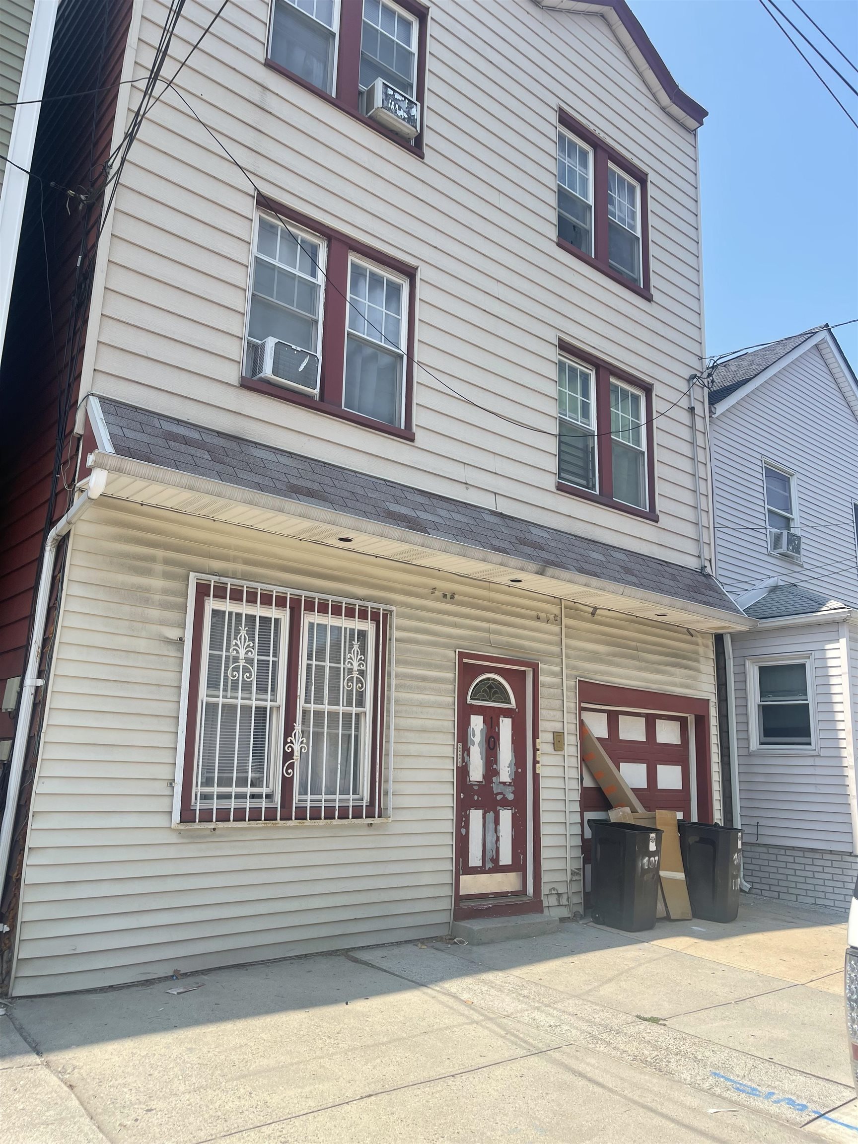 107 SHERMAN AVE Unit: 1