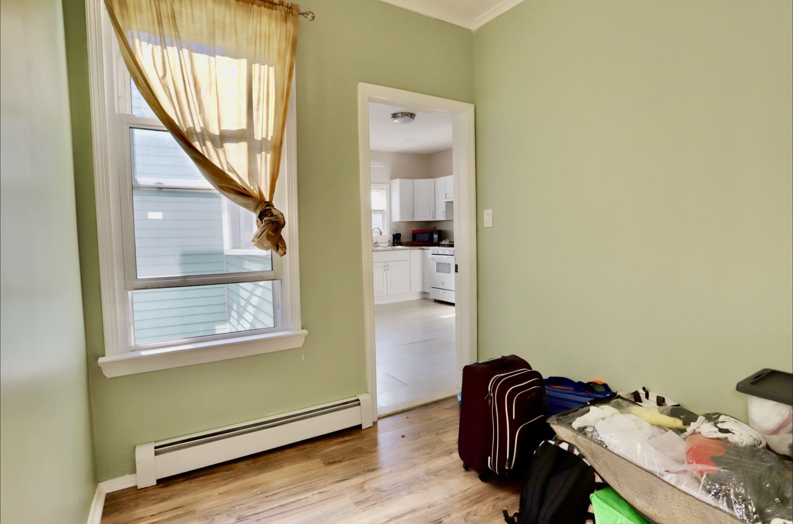 17 GRANT AVE Unit: 2