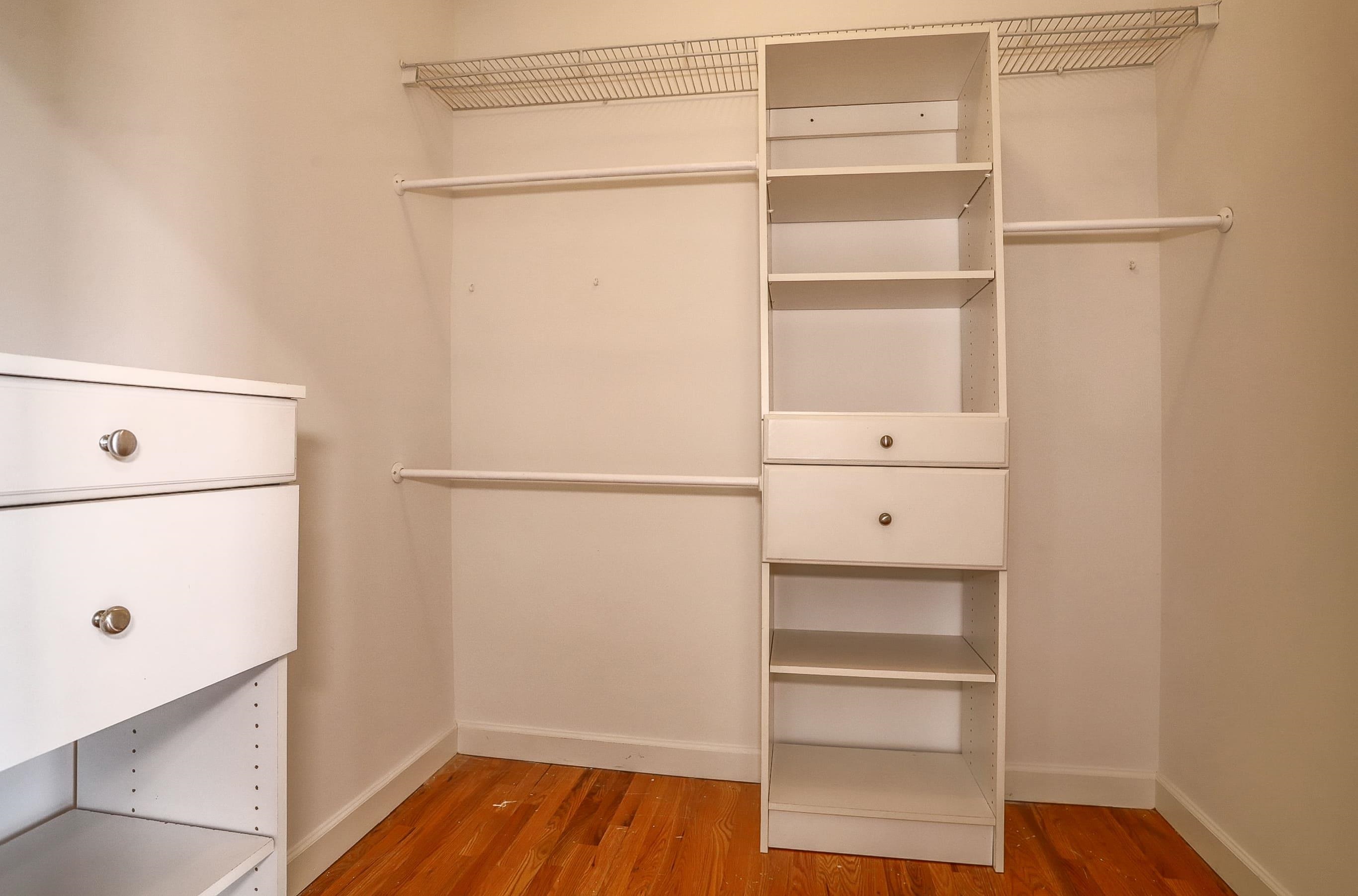 703 PARK AVE Unit: 8