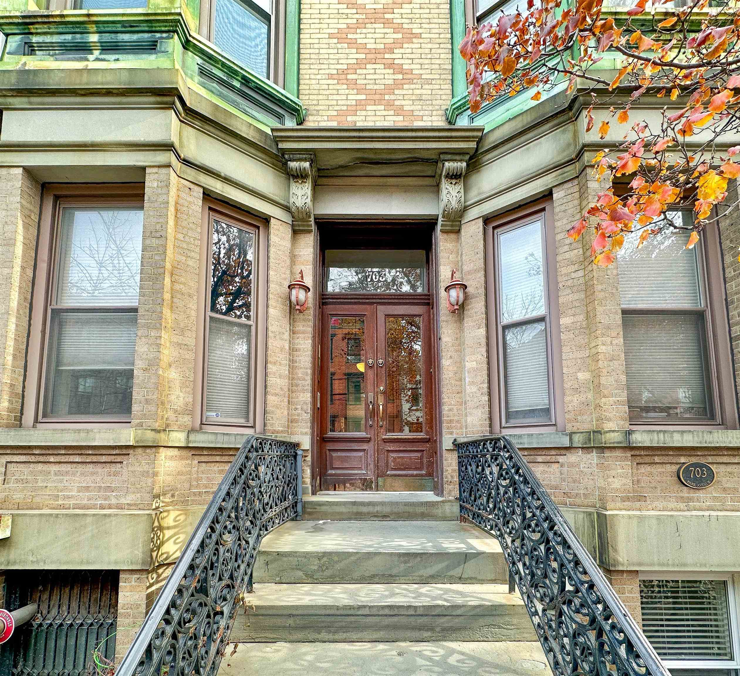 703 PARK AVE Unit: 8