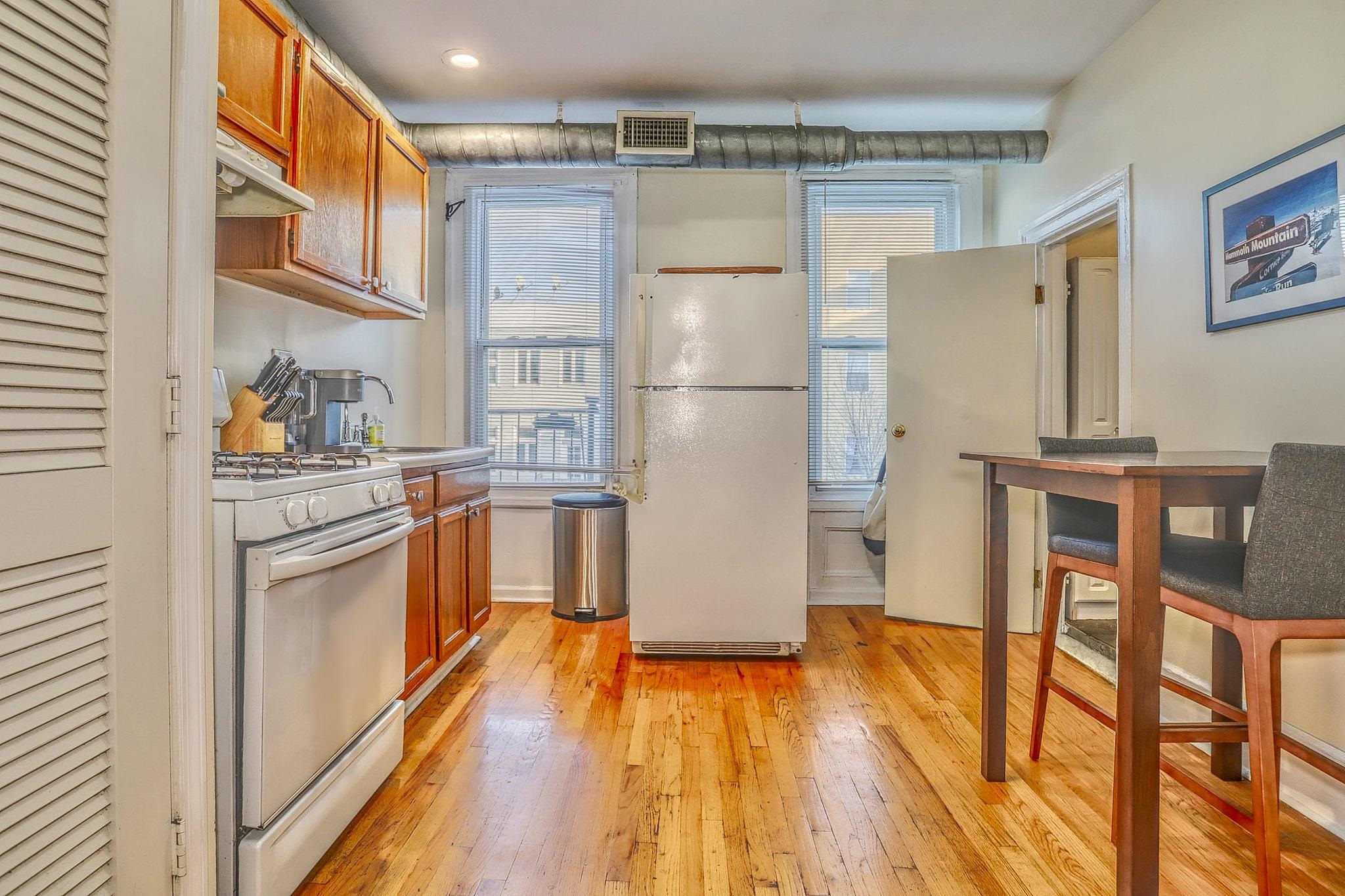 217 MONROE ST Unit: 3