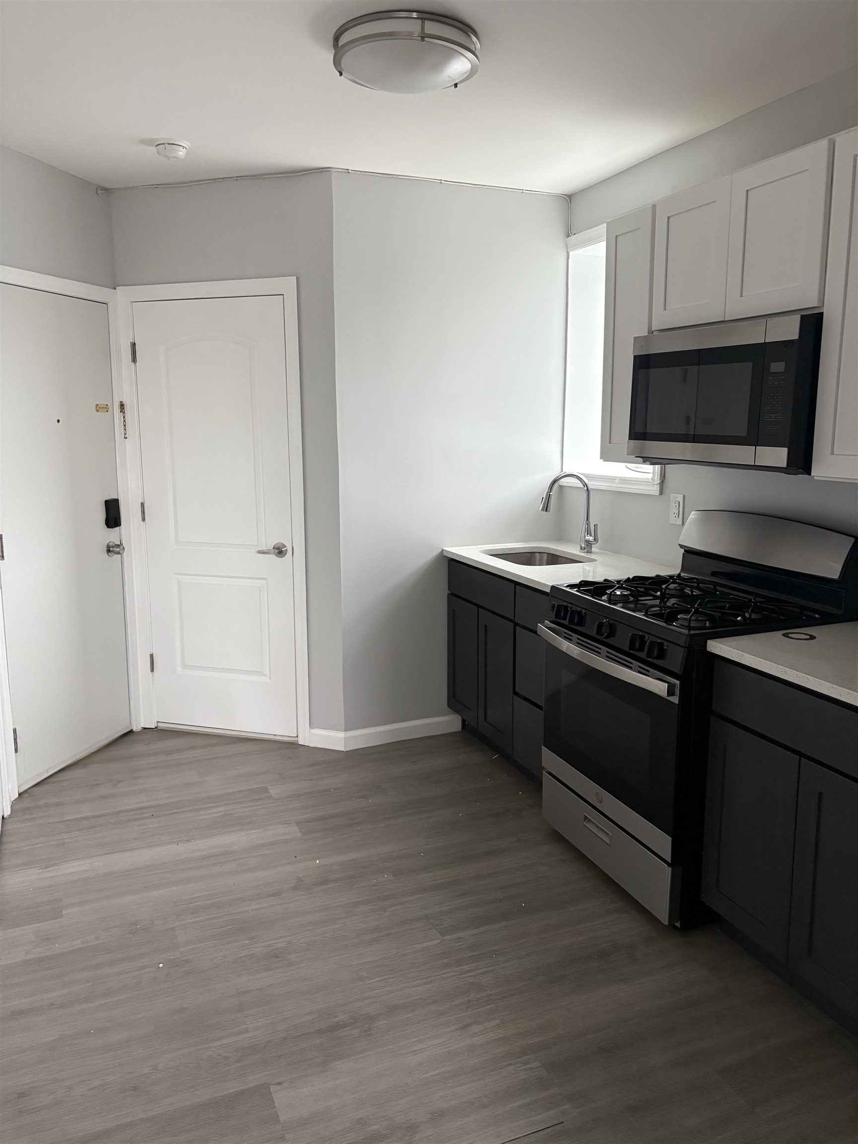 17 TEANECK RD Unit: 3A