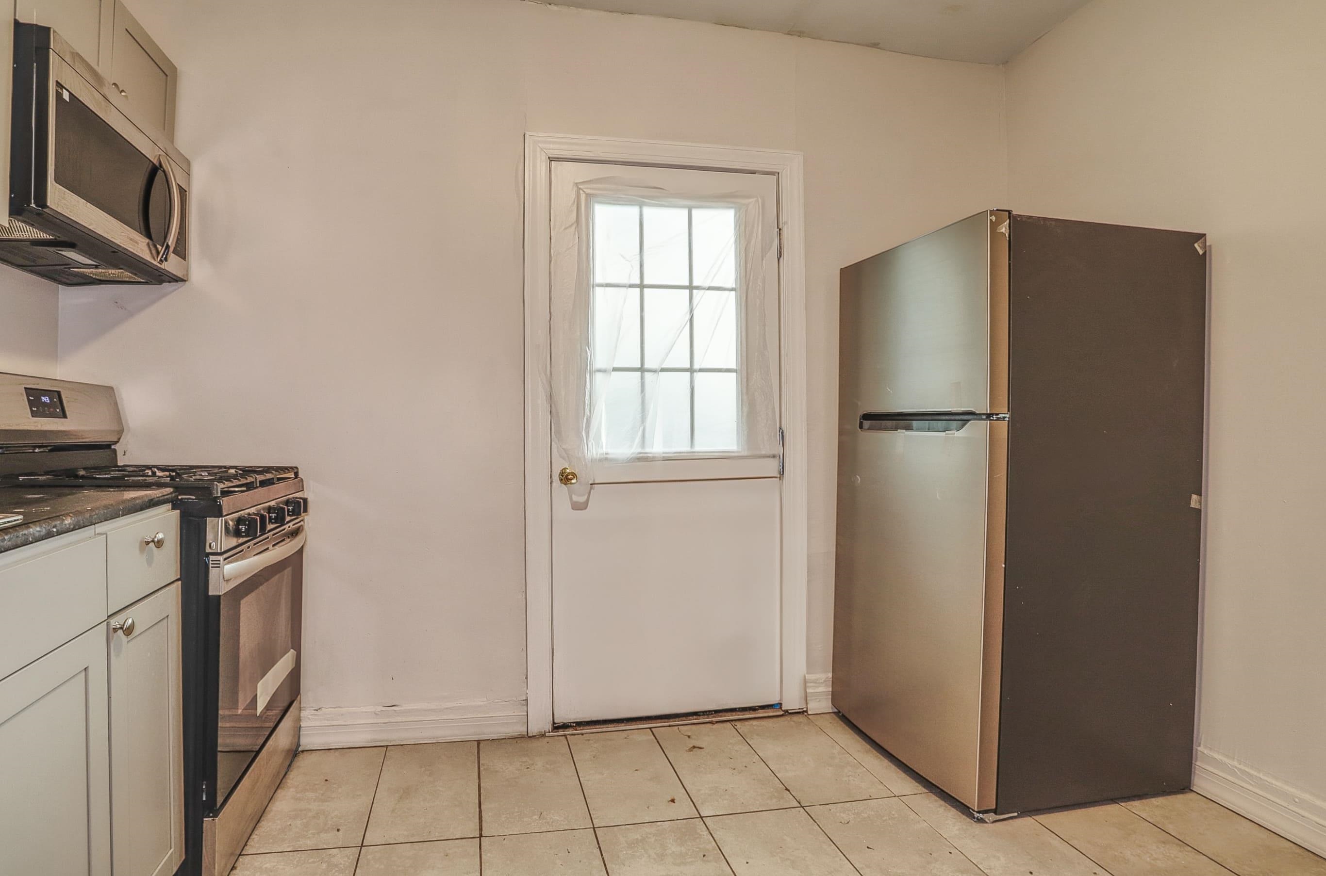 112 RANDOLPH AVE Unit: 1