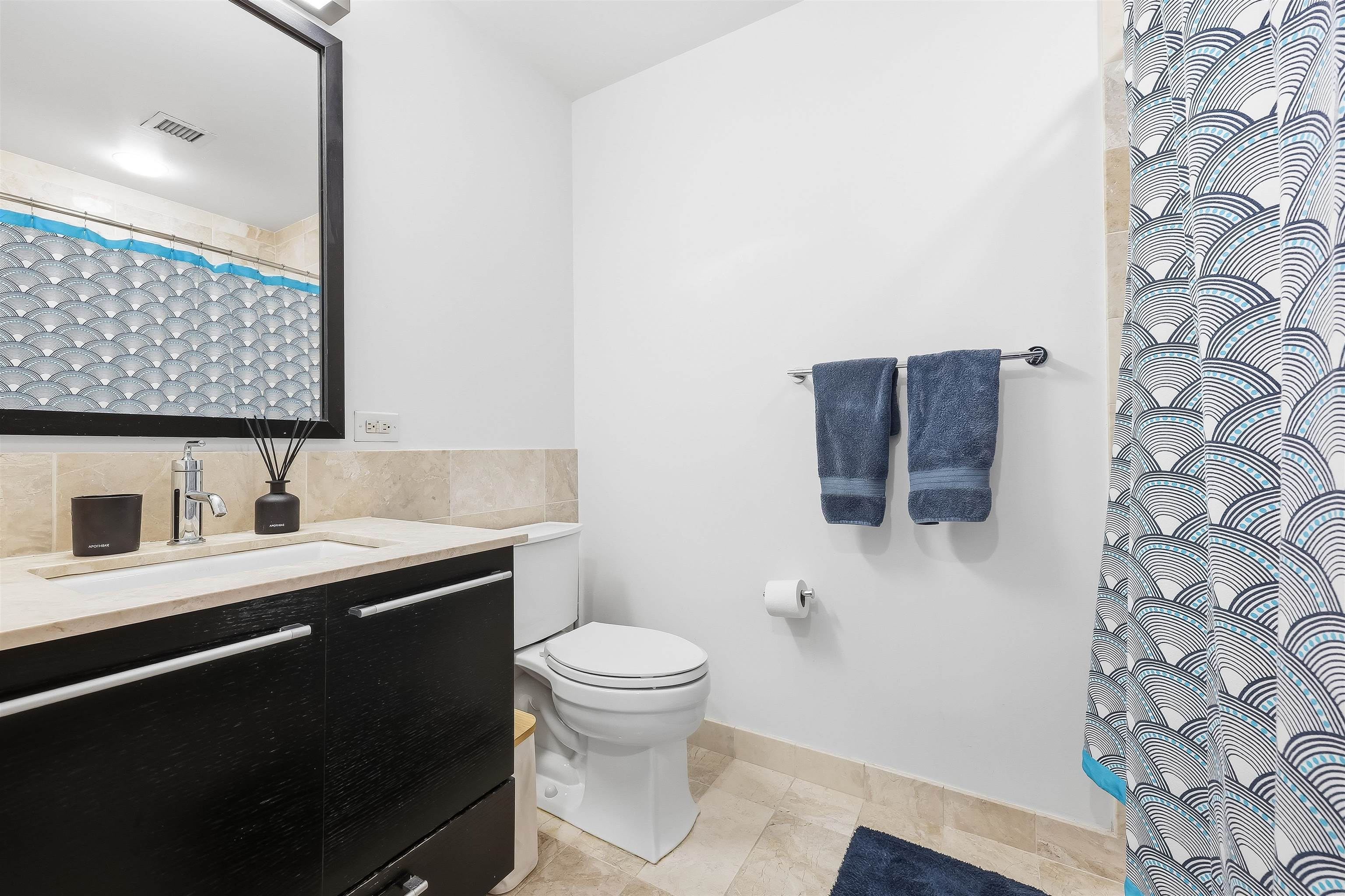 1450 WASHINGTON ST Unit: 215