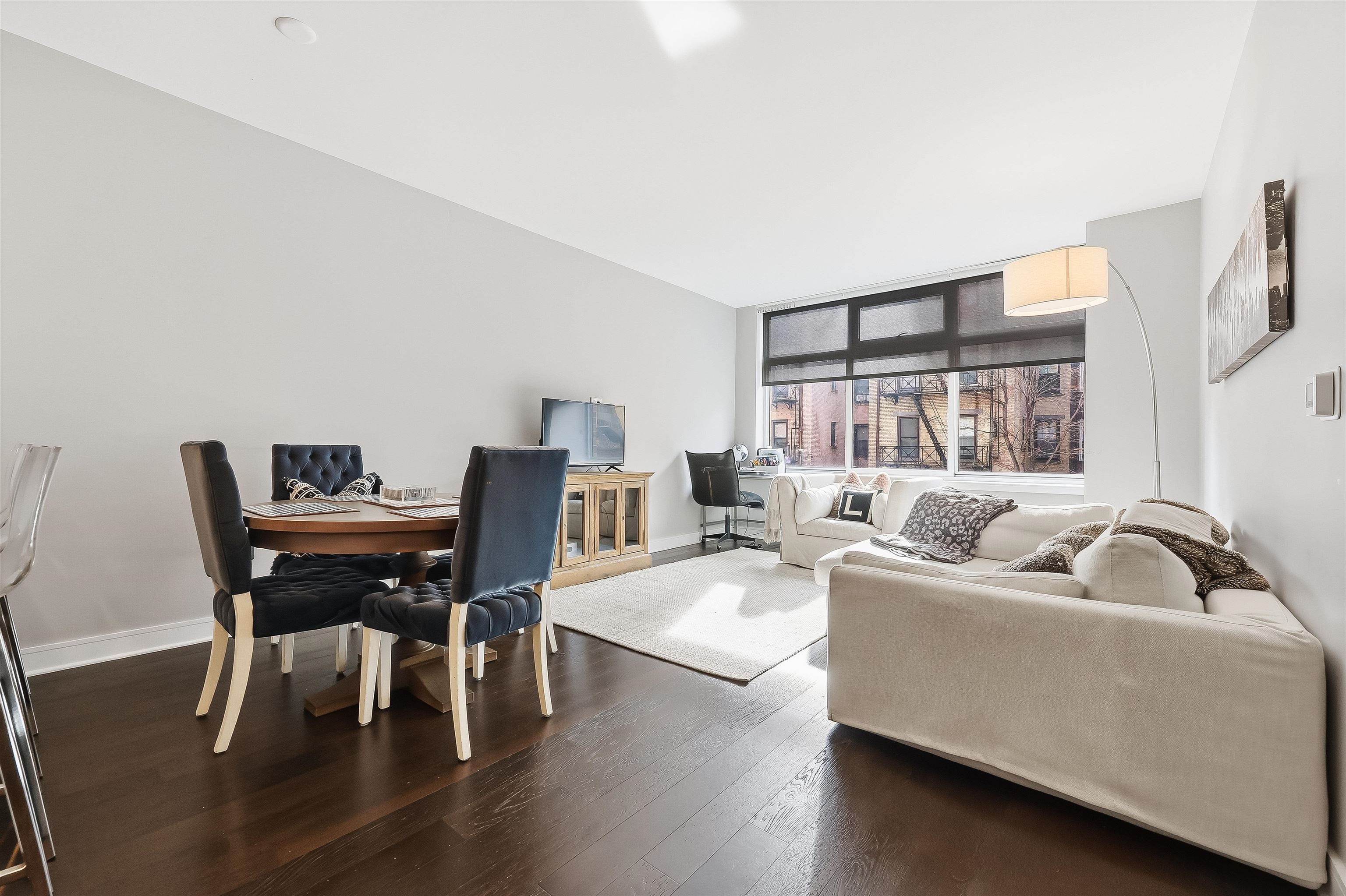 1450 WASHINGTON ST Unit: 215