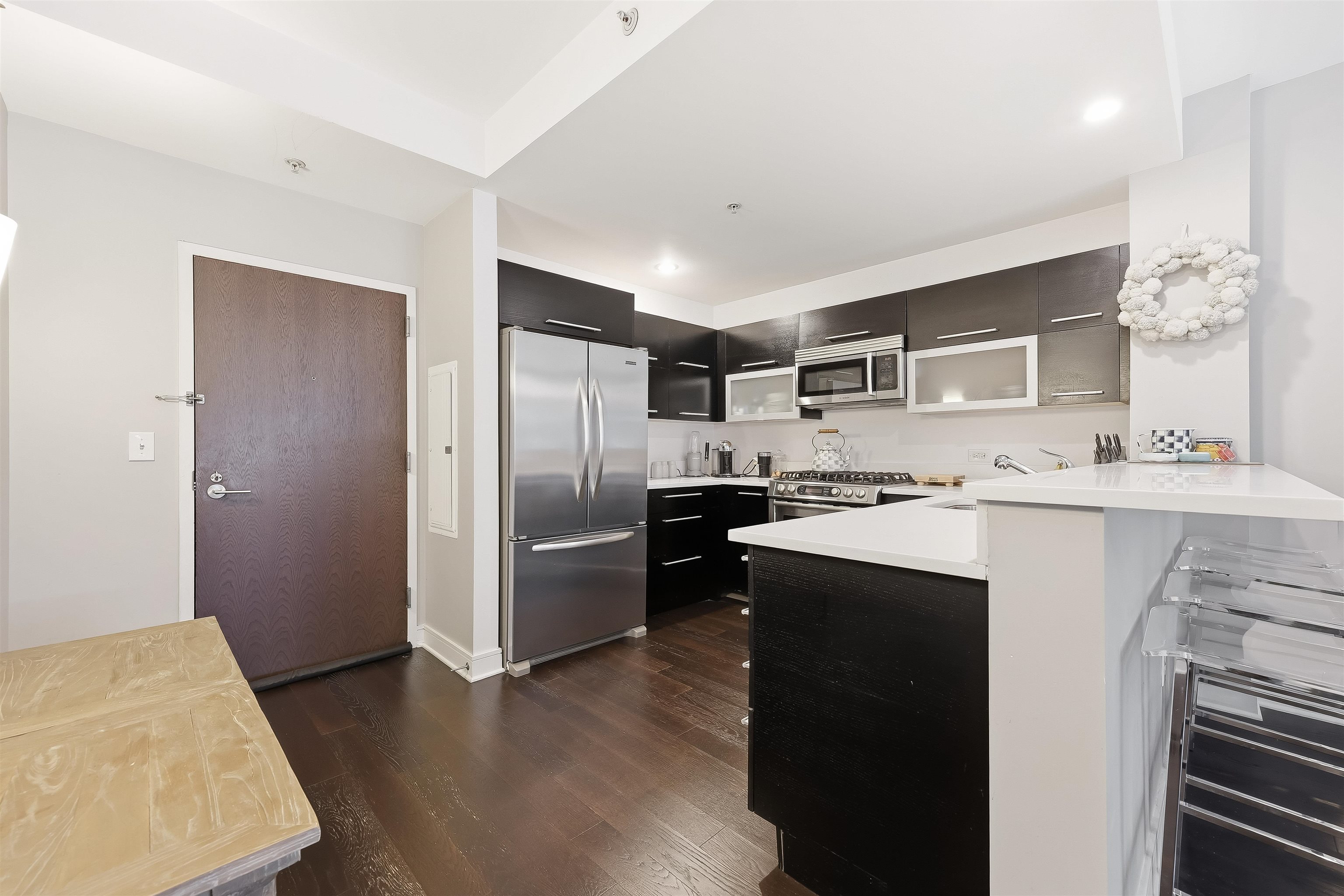 1450 WASHINGTON ST Unit: 215