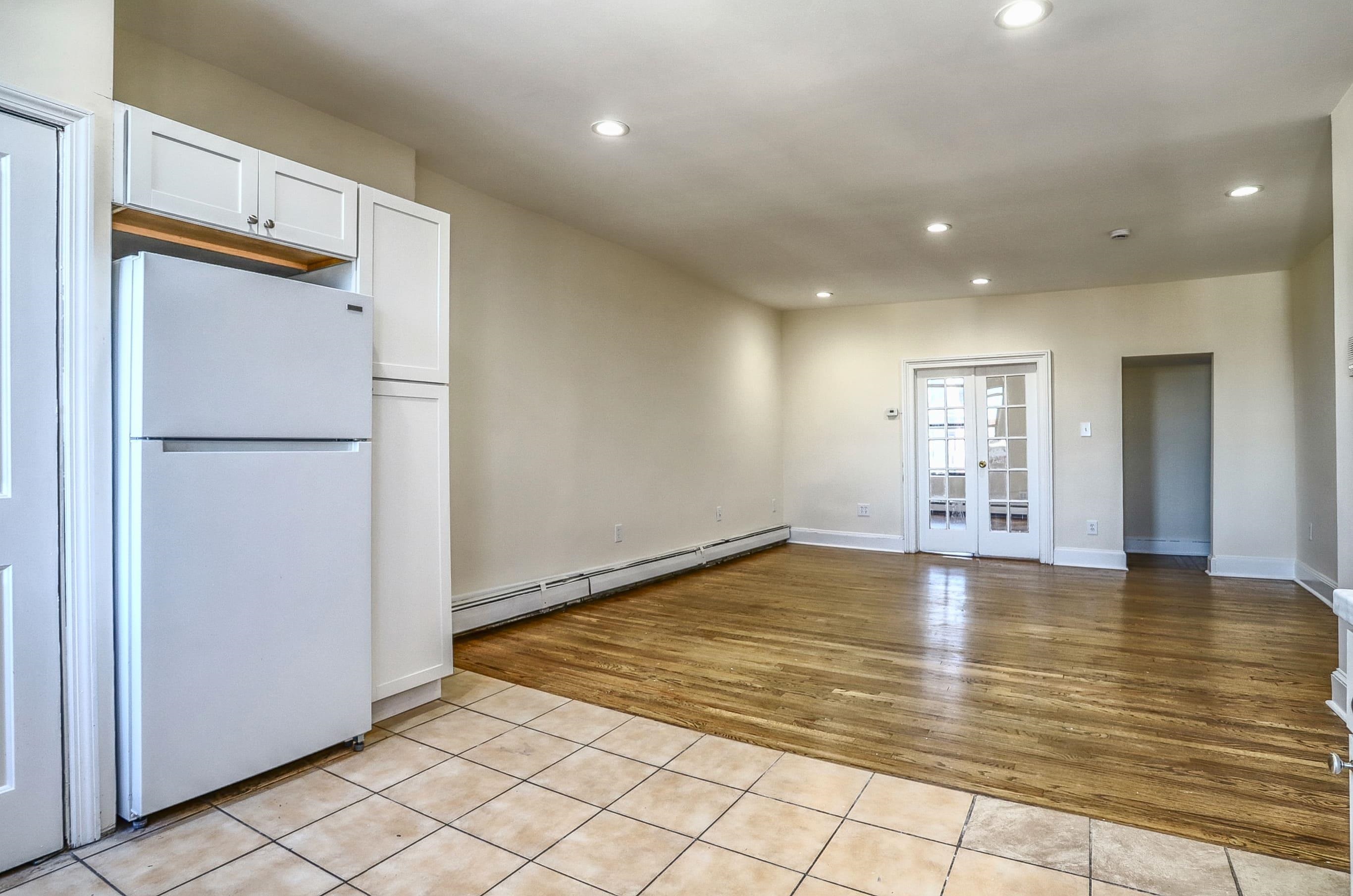 377 PALISADE AVE Unit: 3