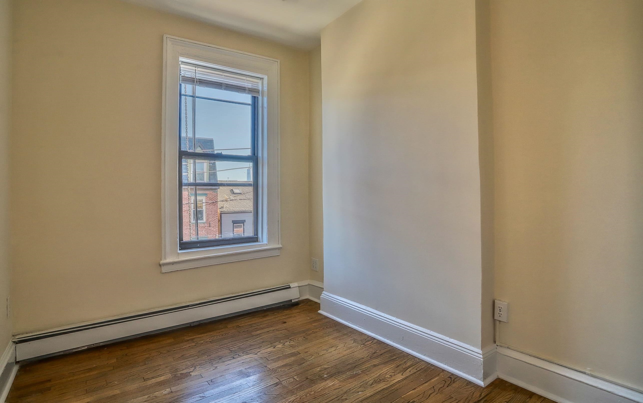 377 PALISADE AVE Unit: 3