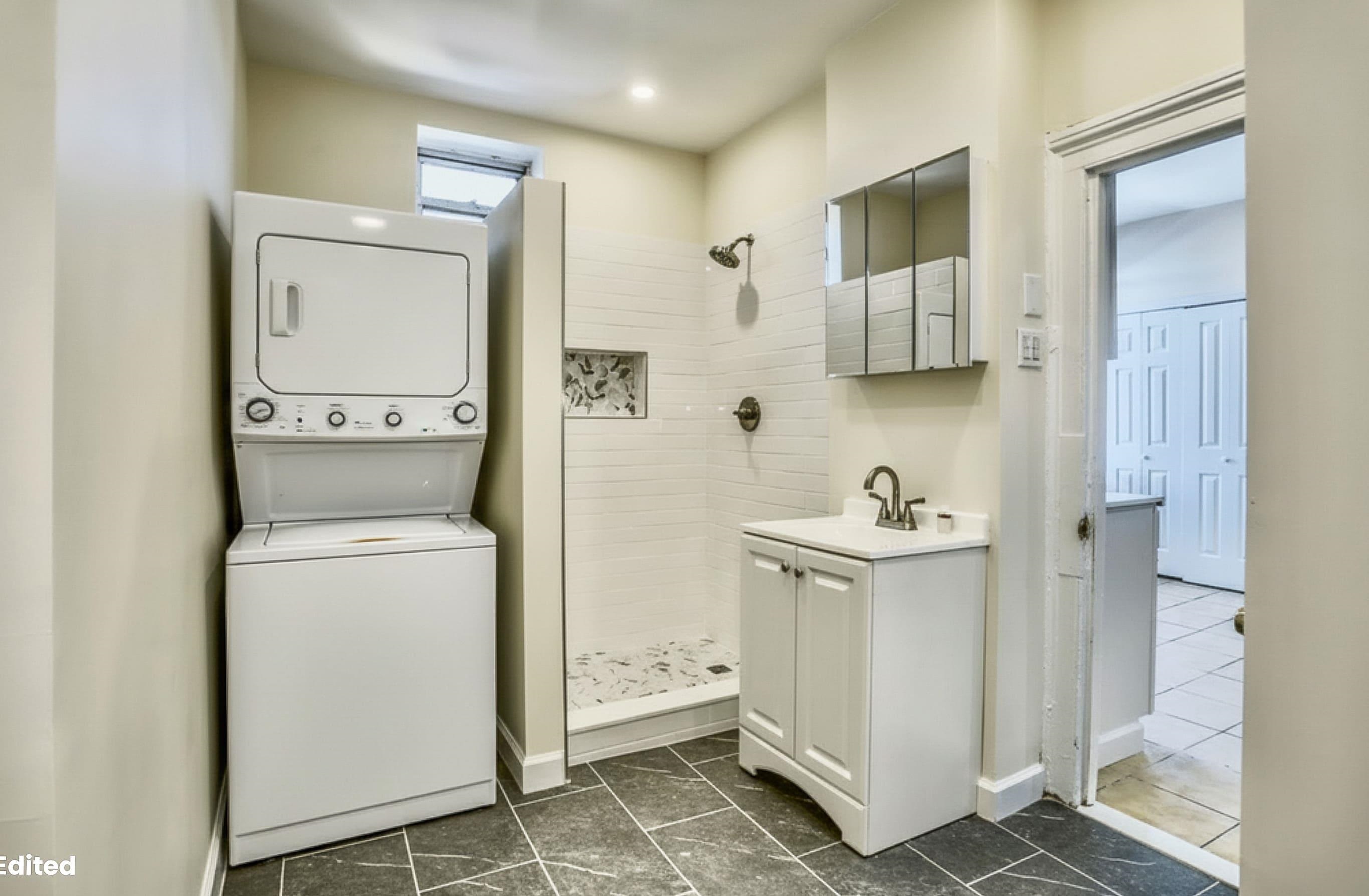 377 PALISADE AVE Unit: 3