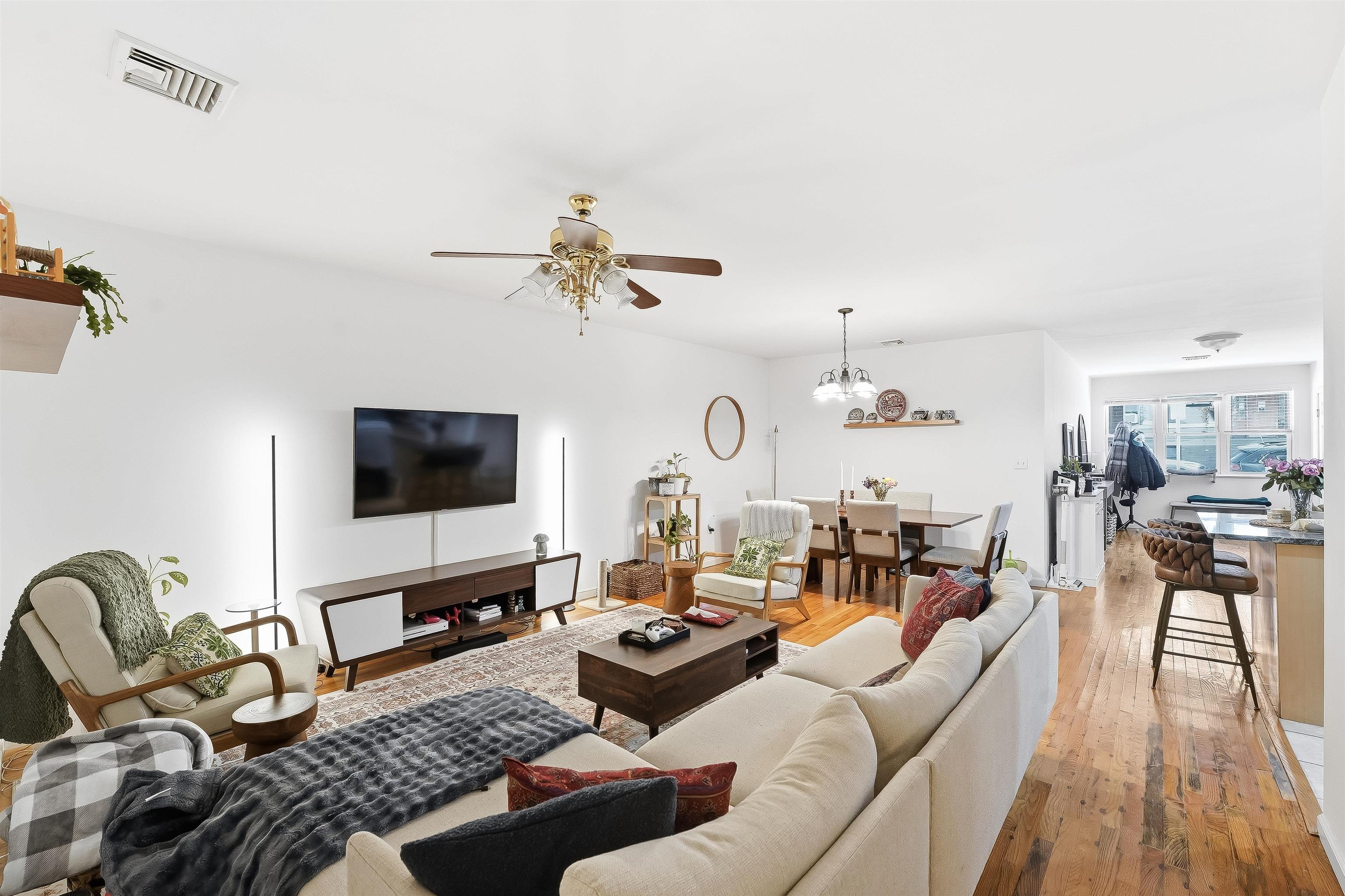 62 MONROE ST Unit: 1