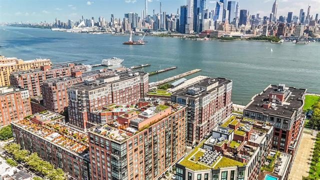 1100 MAXWELL LANE Unit: 515