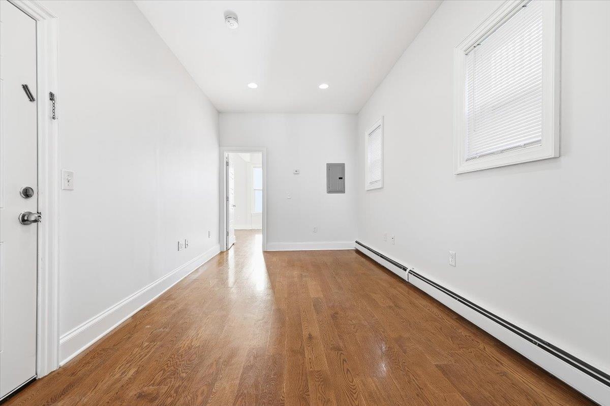 202 BOWERS ST Unit: 3